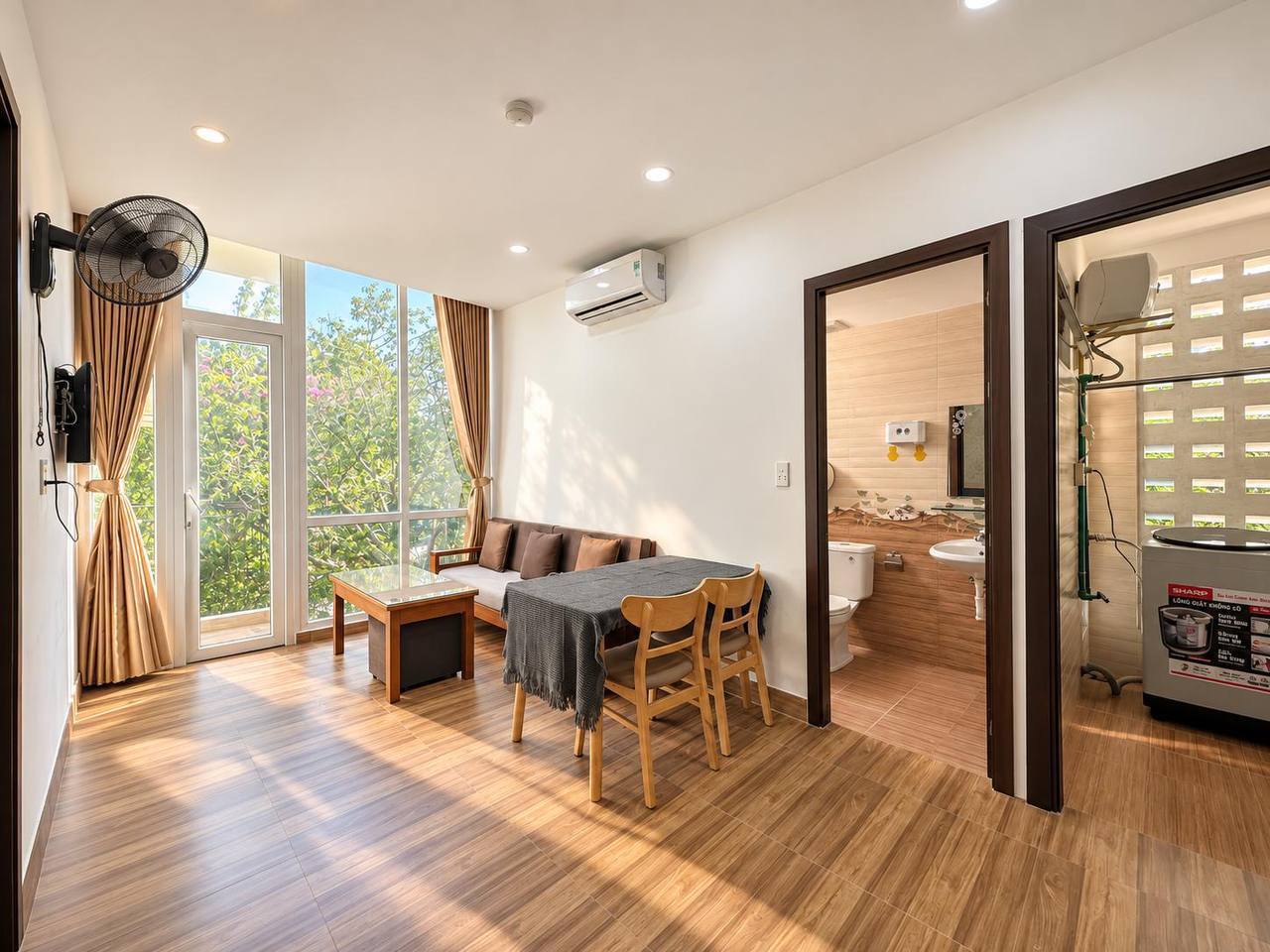 1-Bedroom Apartment in Son Tra photo 2 of 8