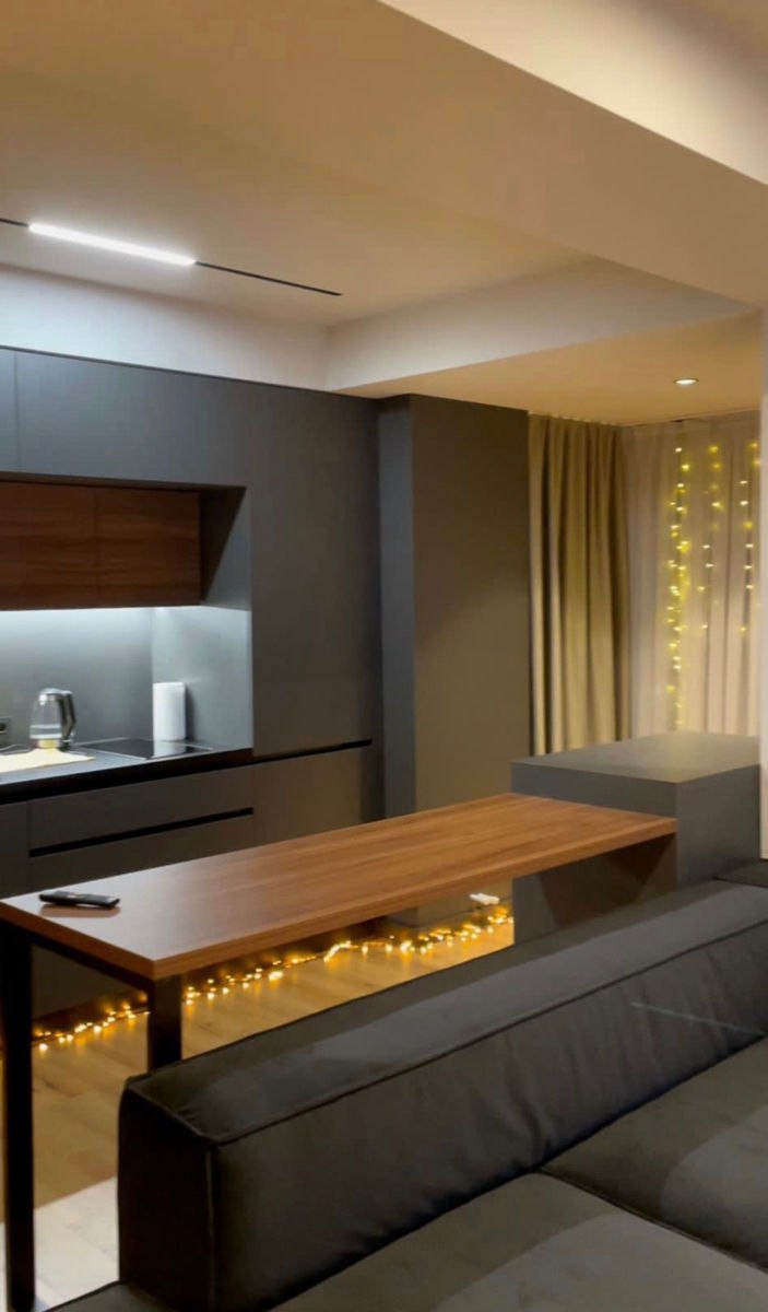 One-Bedroom Apartment with Living Room in Central Chisinau photo 6 of 7