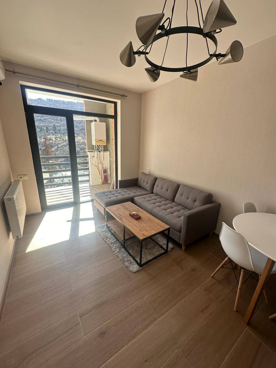One-Bedroom Apartment in Saburtalo photo 2 of 8