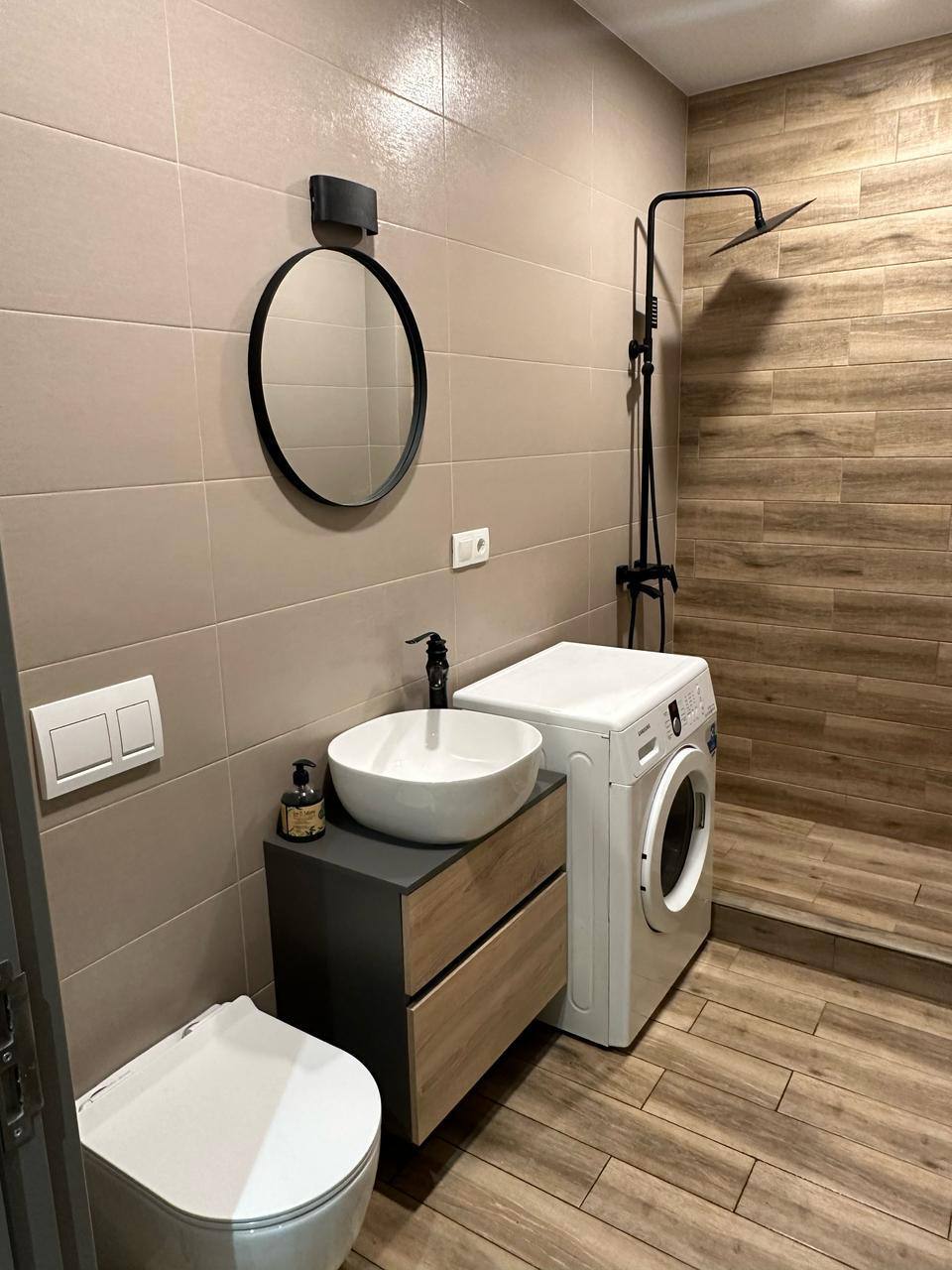 One-Bedroom Apartment in Saburtalo photo 8 of 8