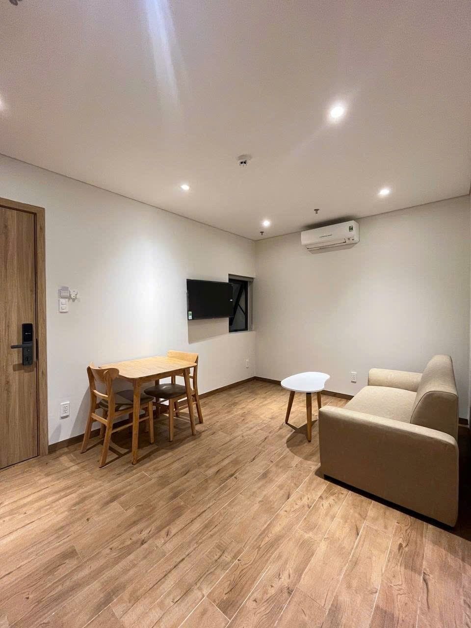 Brand-New 1-Bedroom Apartment in Da Nang photo 6 of 8