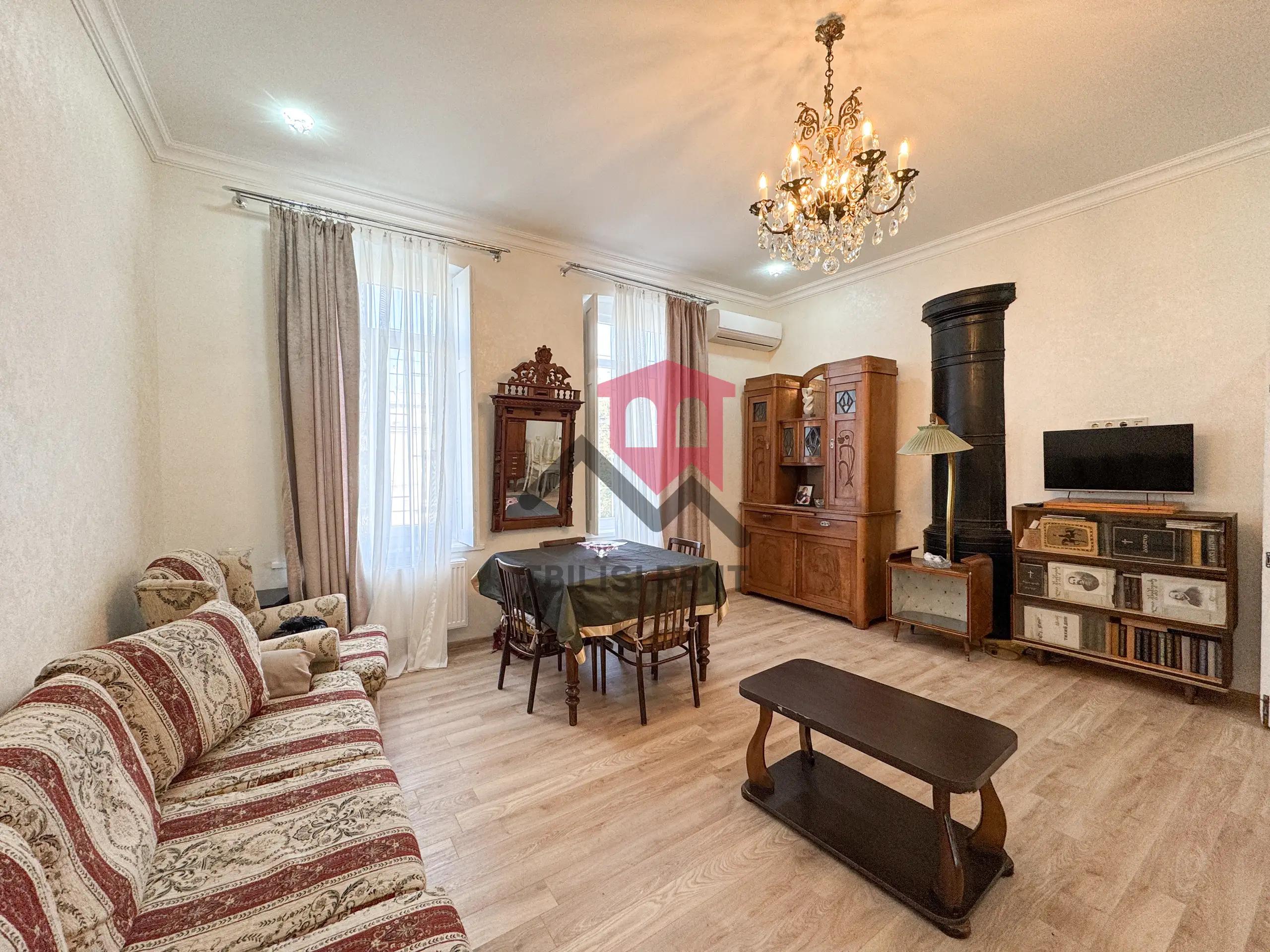 Spacious Authentic-Style Apartment in Didube photo 1 of 8