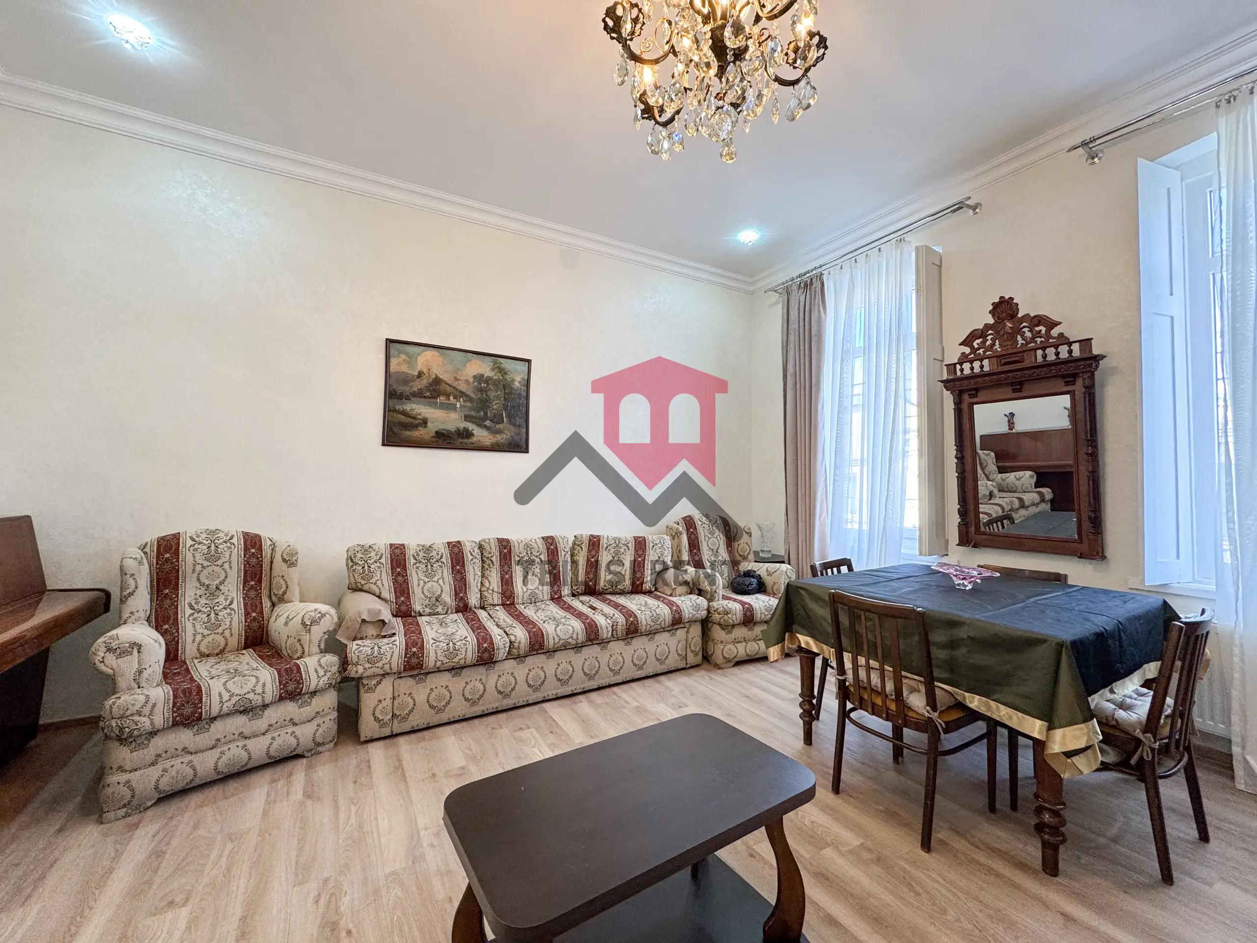 Spacious Authentic-Style Apartment in Didube photo 2 of 8