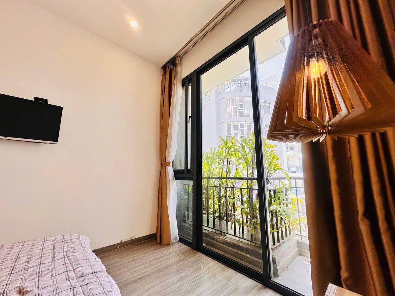 Furnished Studio Apartment in Son Tra photo 1 of 7