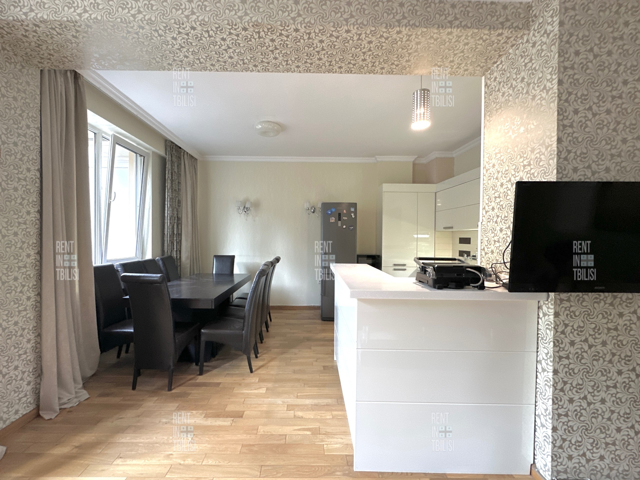 Renovated 3-Bedroom Apartment Near Technical University Metro photo 4 of 8