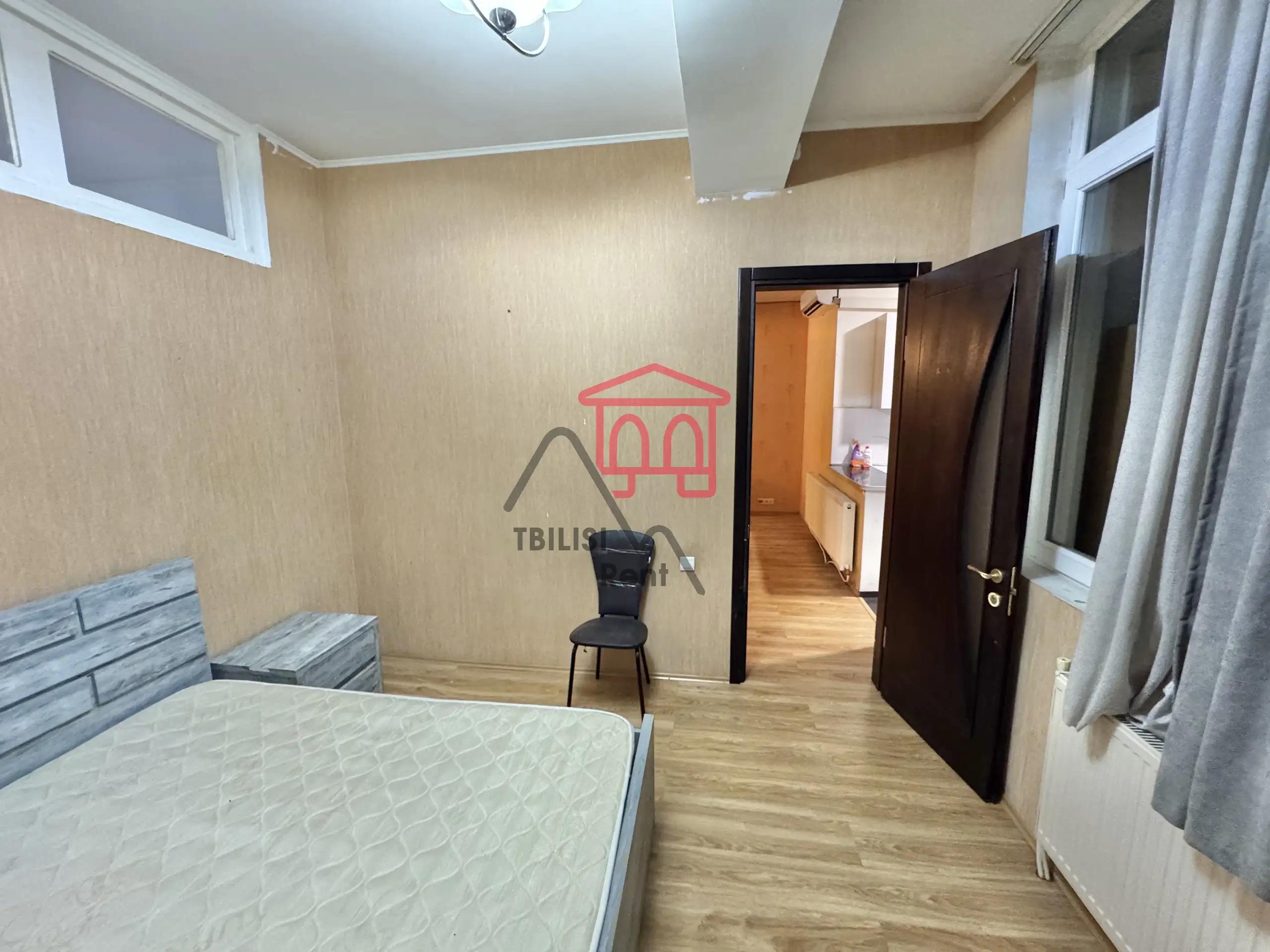 Просторная 3-комнатная квартира в Сабуртало photo 6 of 8