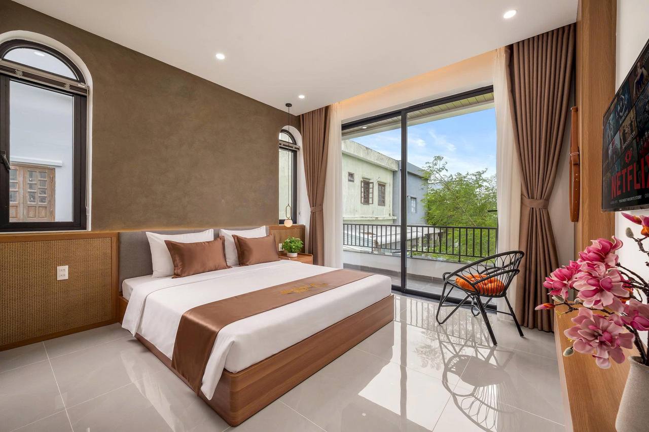 6-Bedroom Villa in Tan Tra photo 8 of 8