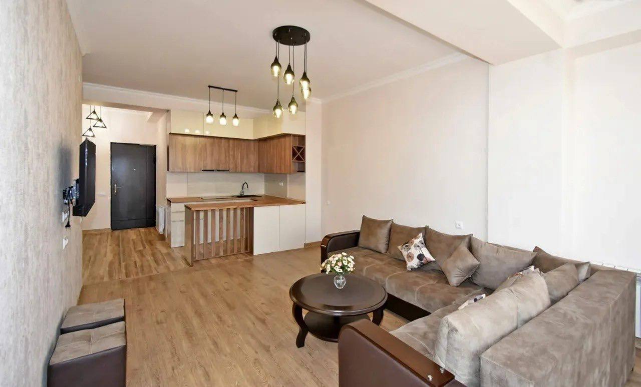 Furnished 2-Room Apartment in Arabkir photo 1 of 8