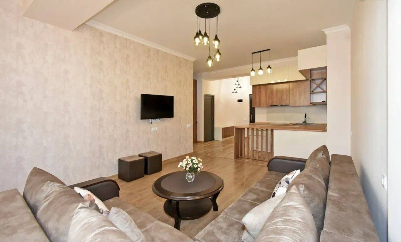 Furnished 2-Room Apartment in Arabkir photo 2 of 8