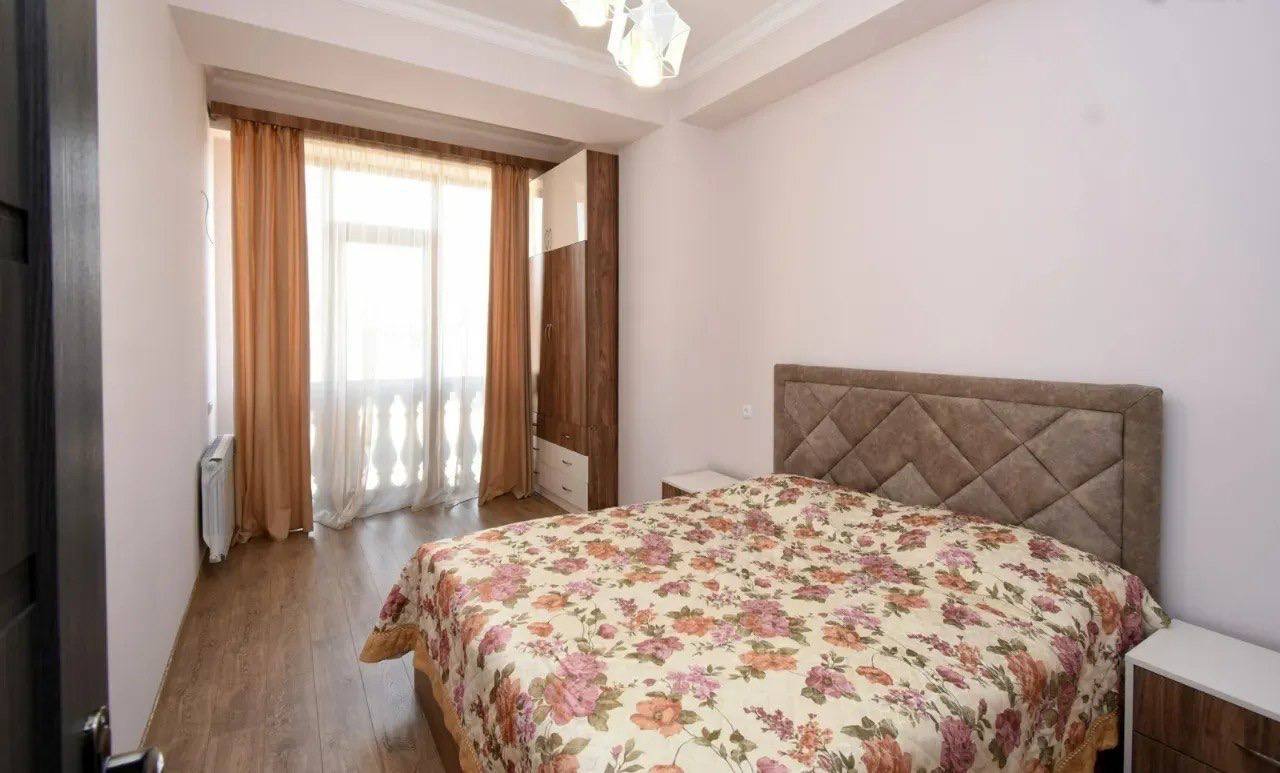 Furnished 2-Room Apartment in Arabkir photo 6 of 8
