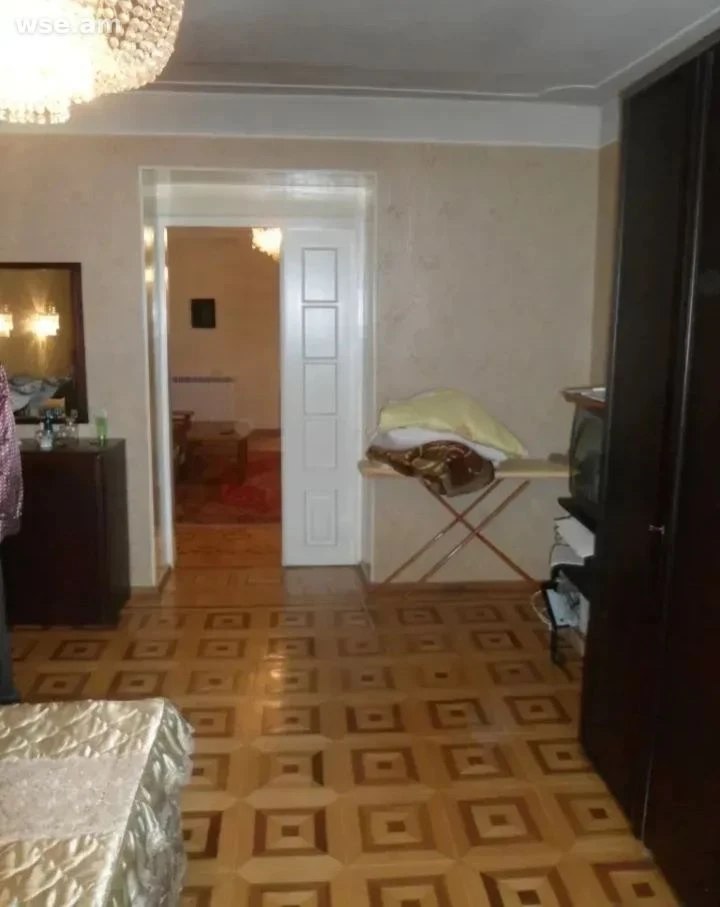Five-Room Apartment in Kentron photo 5 of 8