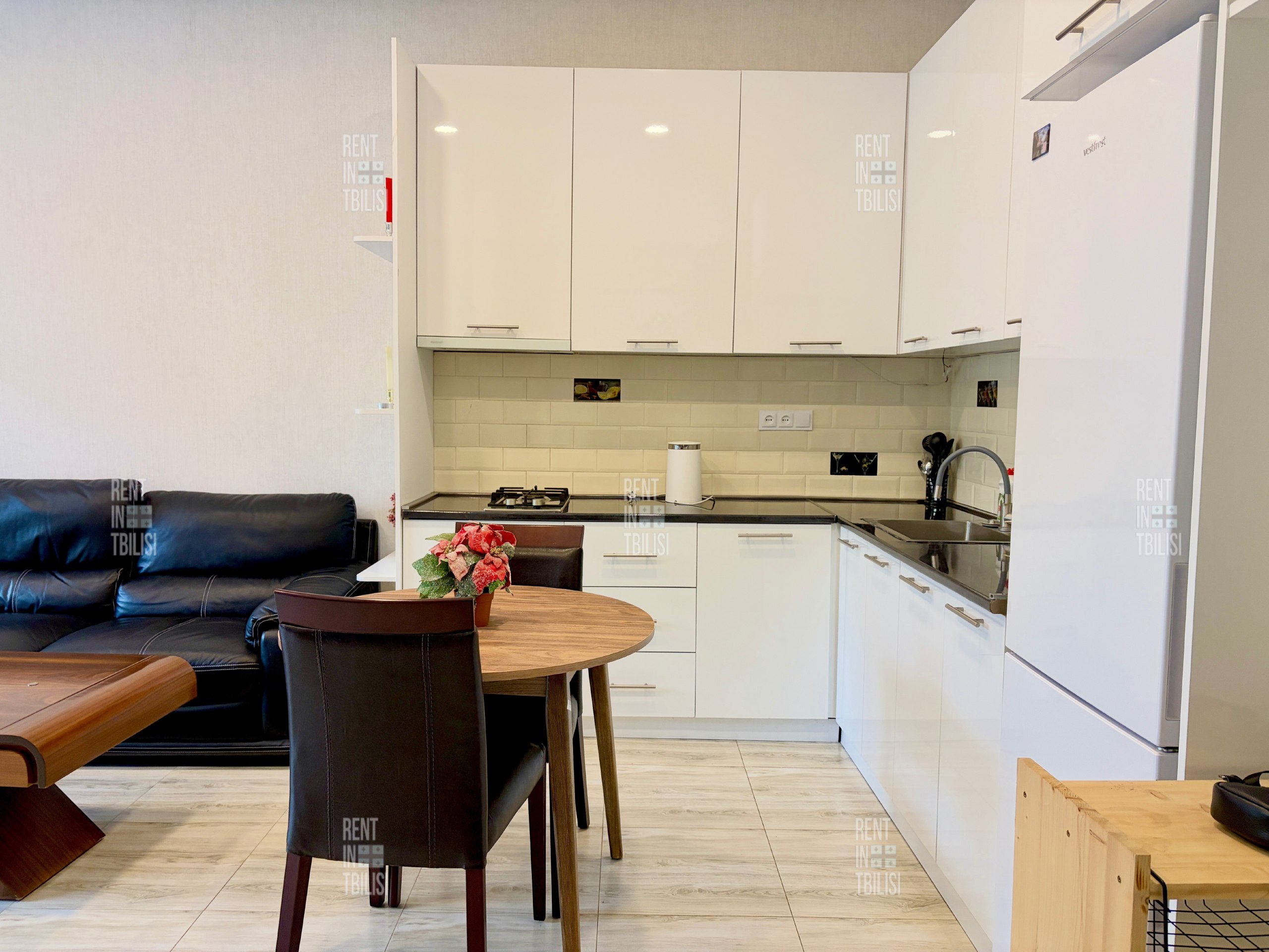 Luxury 1-Bedroom Apartment in Tbilisi photo 3 of 8