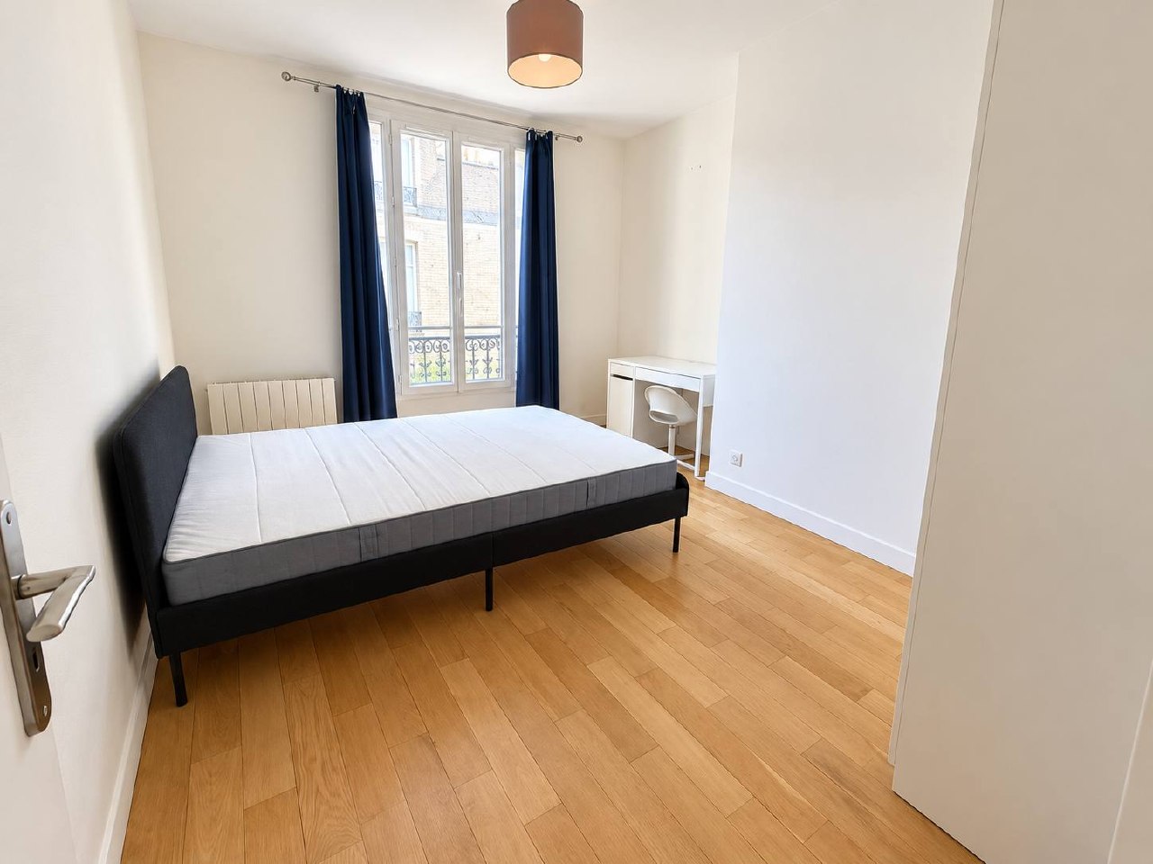 Two-Bedroom Apartment near Place Cambronne photo 3 of 7
