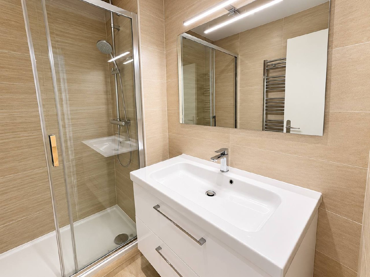 Two-Bedroom Apartment near Place Cambronne photo 6 of 7