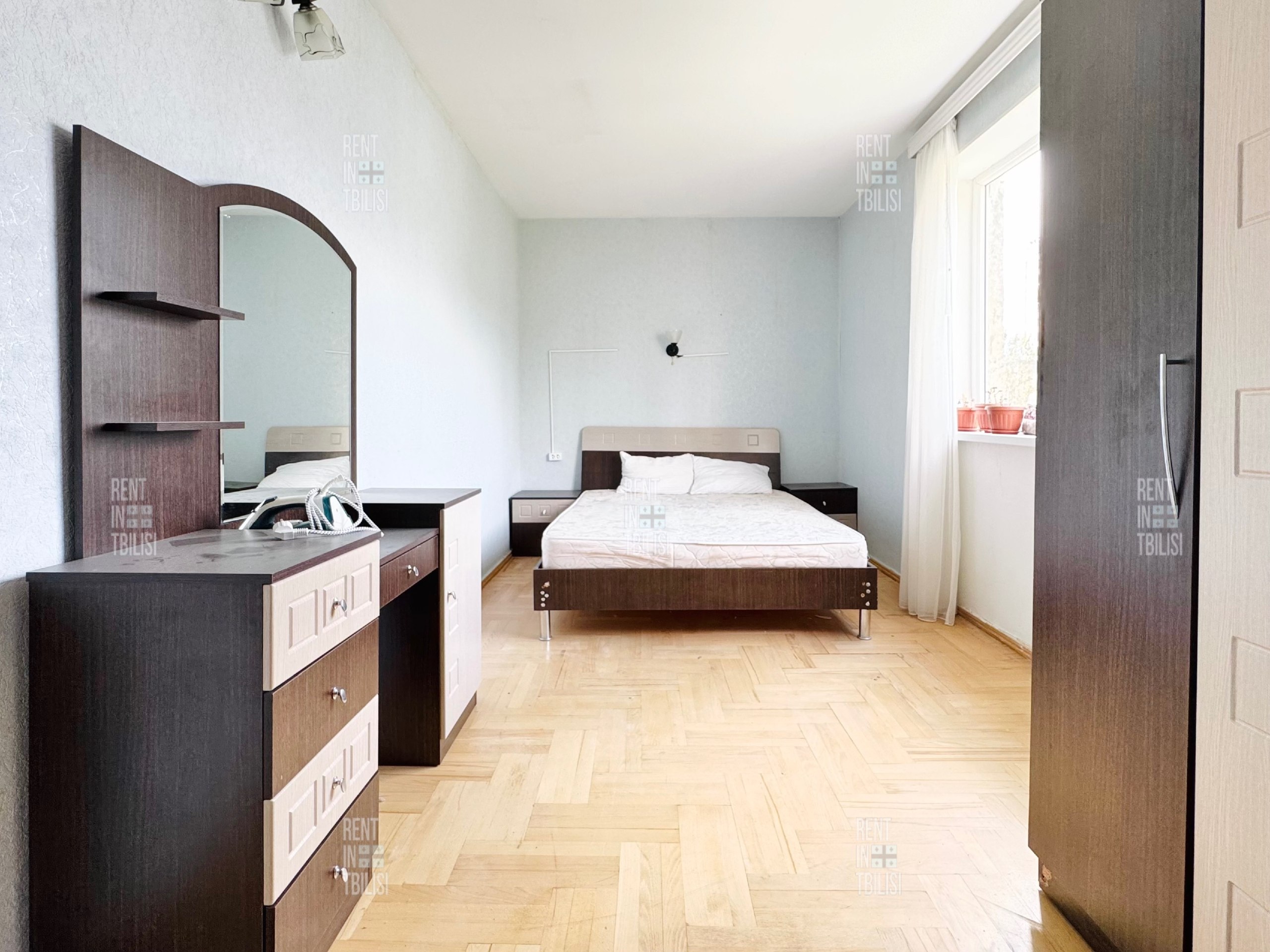 1-Bedroom Apartment in Nutsubidze photo 6 of 8
