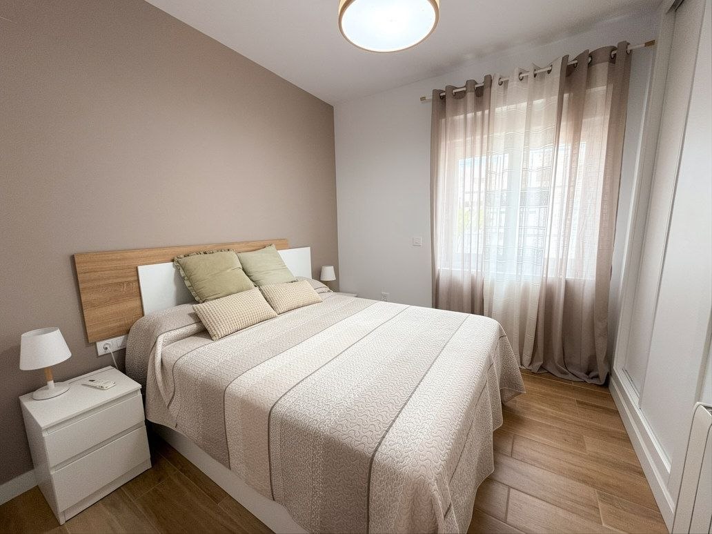 3-Bedroom House with Private Pool in L'Eliana photo 4 of 8