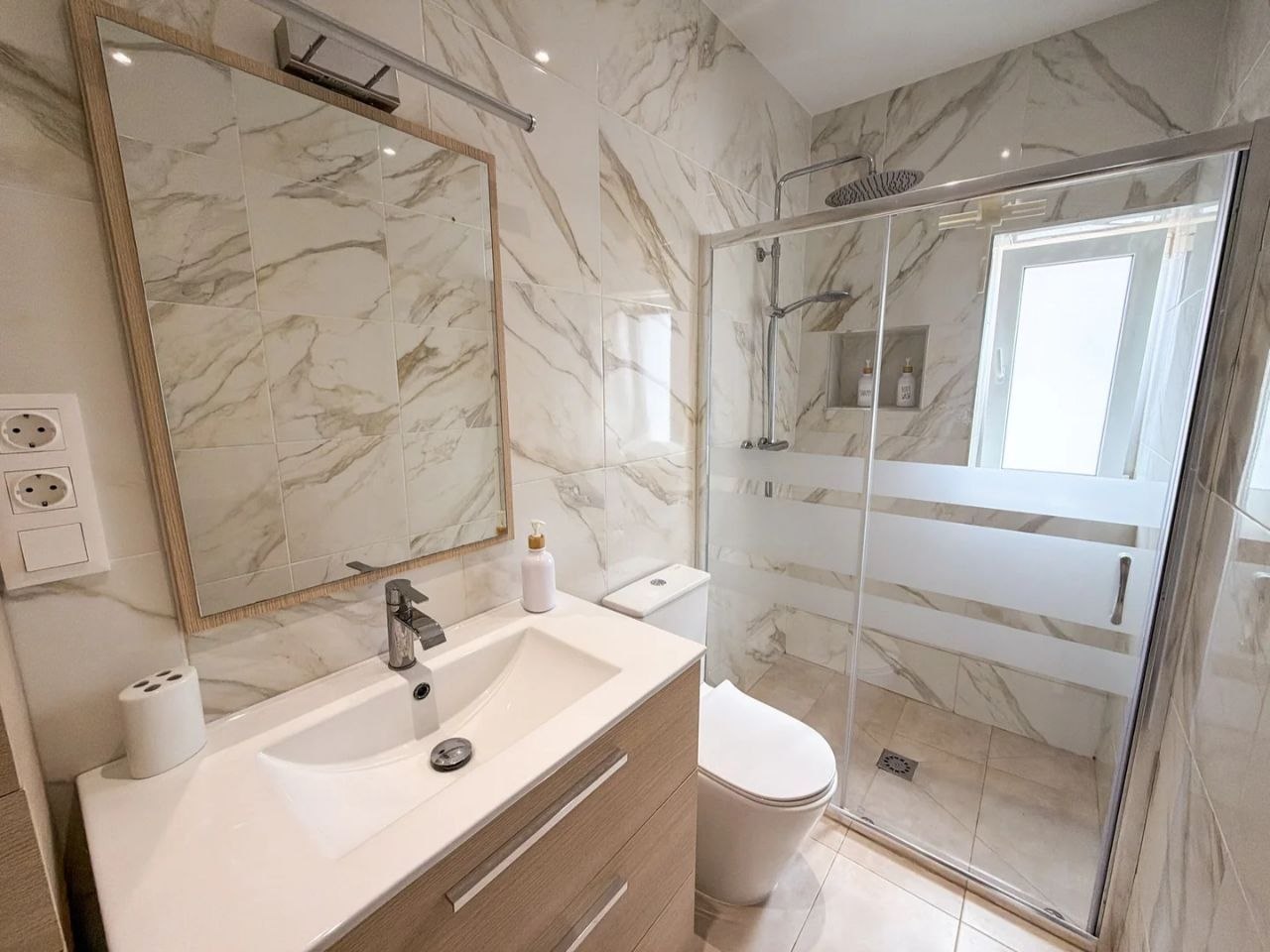 3-Bedroom House with Private Pool in L'Eliana photo 6 of 8