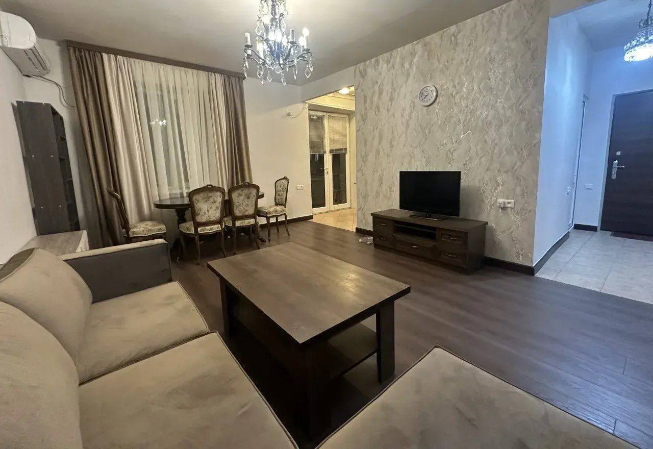 Furnished 2-Room Apartment in Arabkir photo 2 of 8