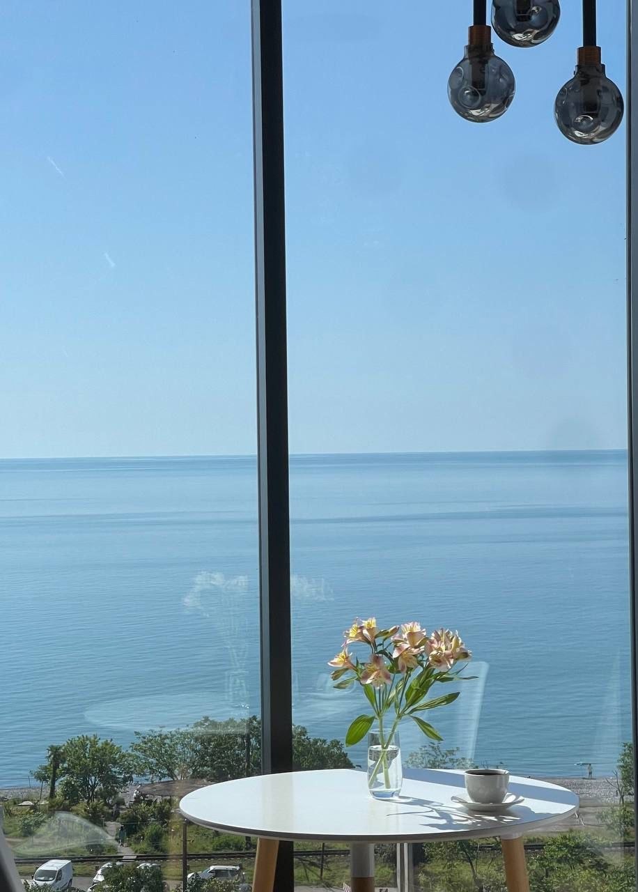 Sea-View Apartment in Batumi photo 1 of 8