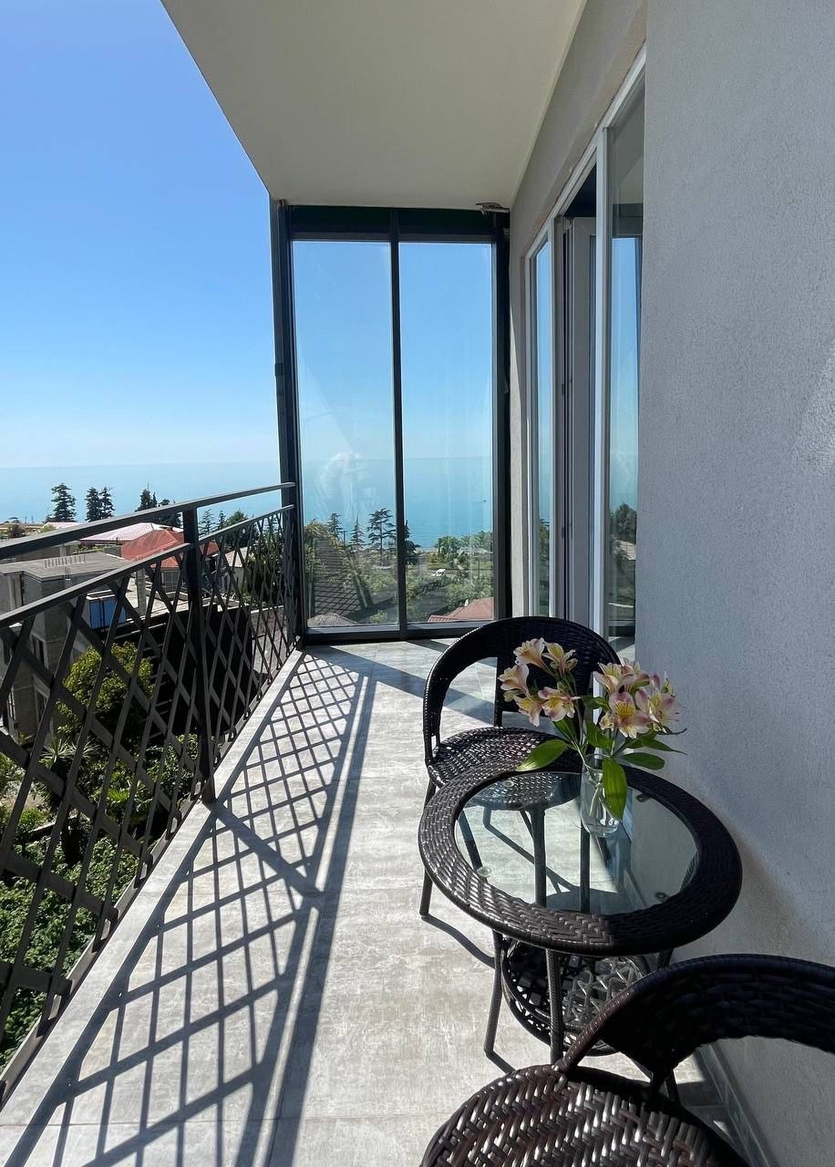 Sea-View Apartment in Batumi photo 2 of 8