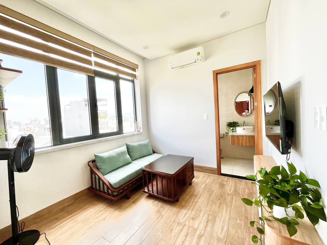 Brand-New 1-Bedroom Apartment in Khue My photo 3 of 8
