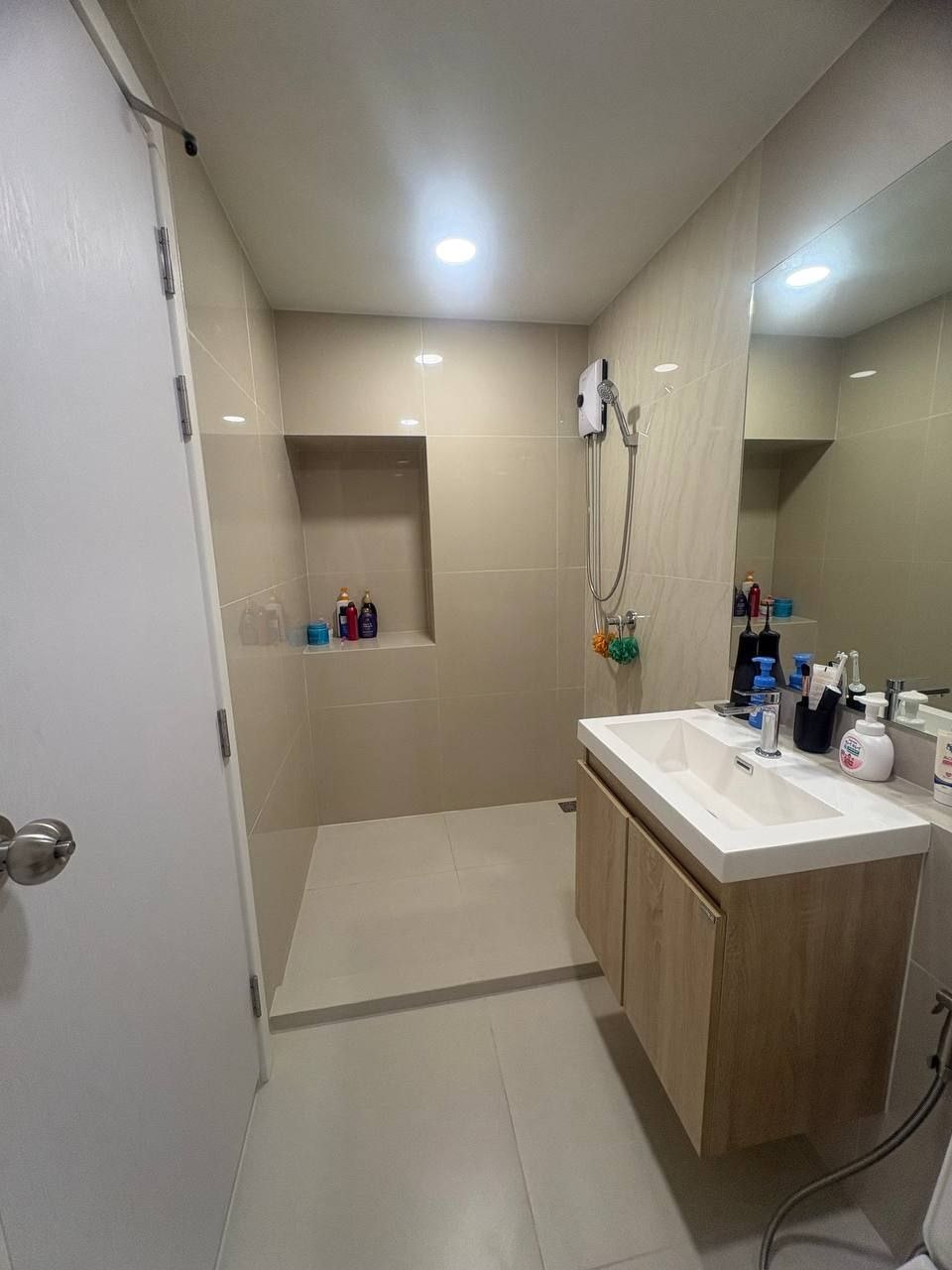 1-Bedroom Apartment in Bang Tao photo 6 of 8