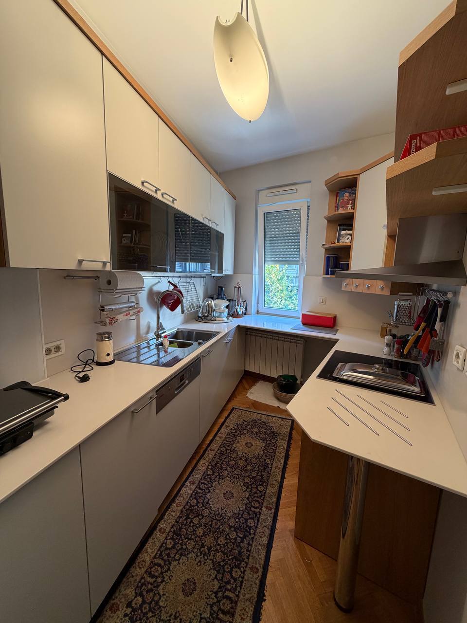 Квартира 94 м² на улице Таковска photo 2 of 7