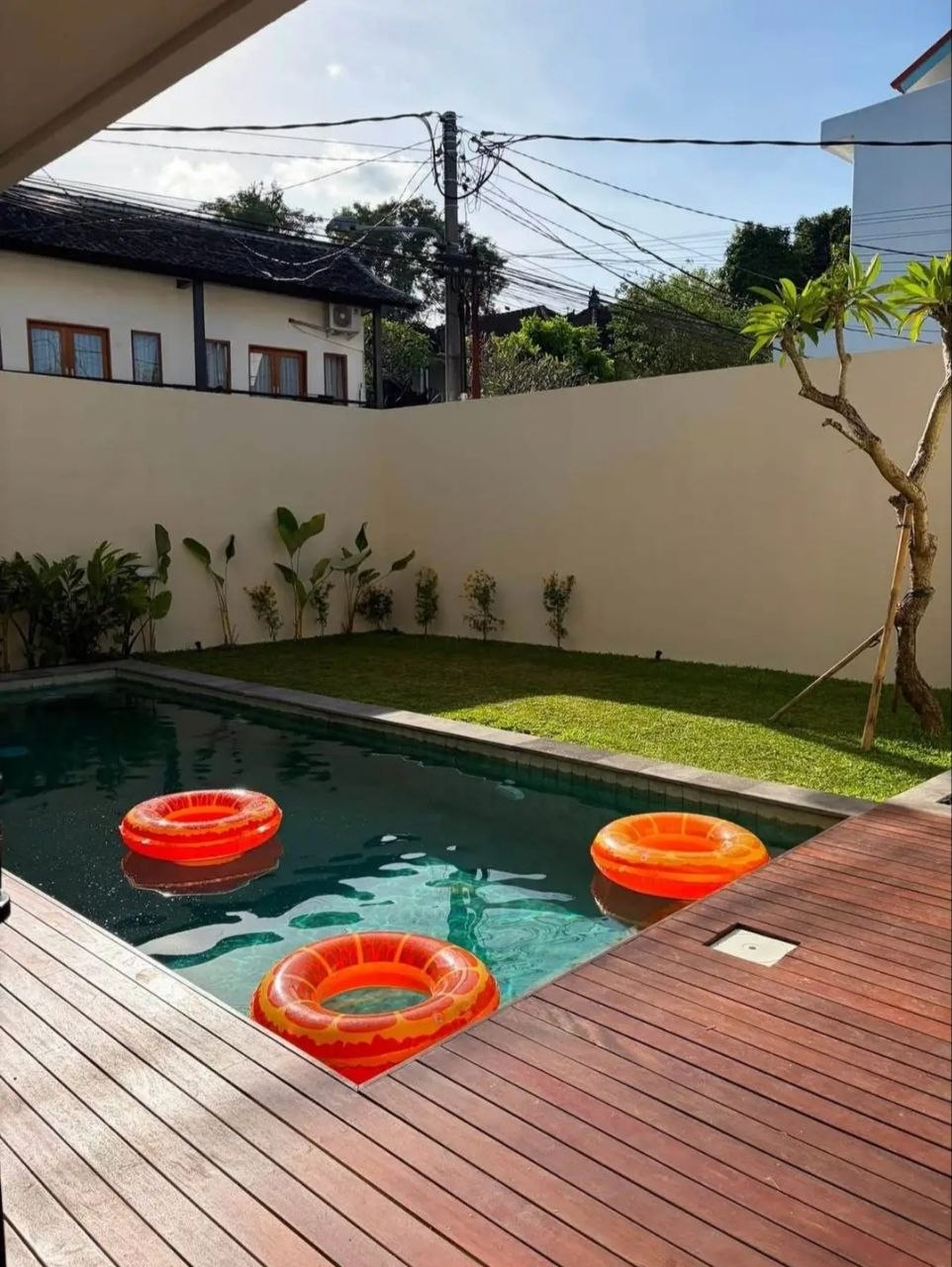 2-Bedroom Villa in Canggu photo 1 of 7