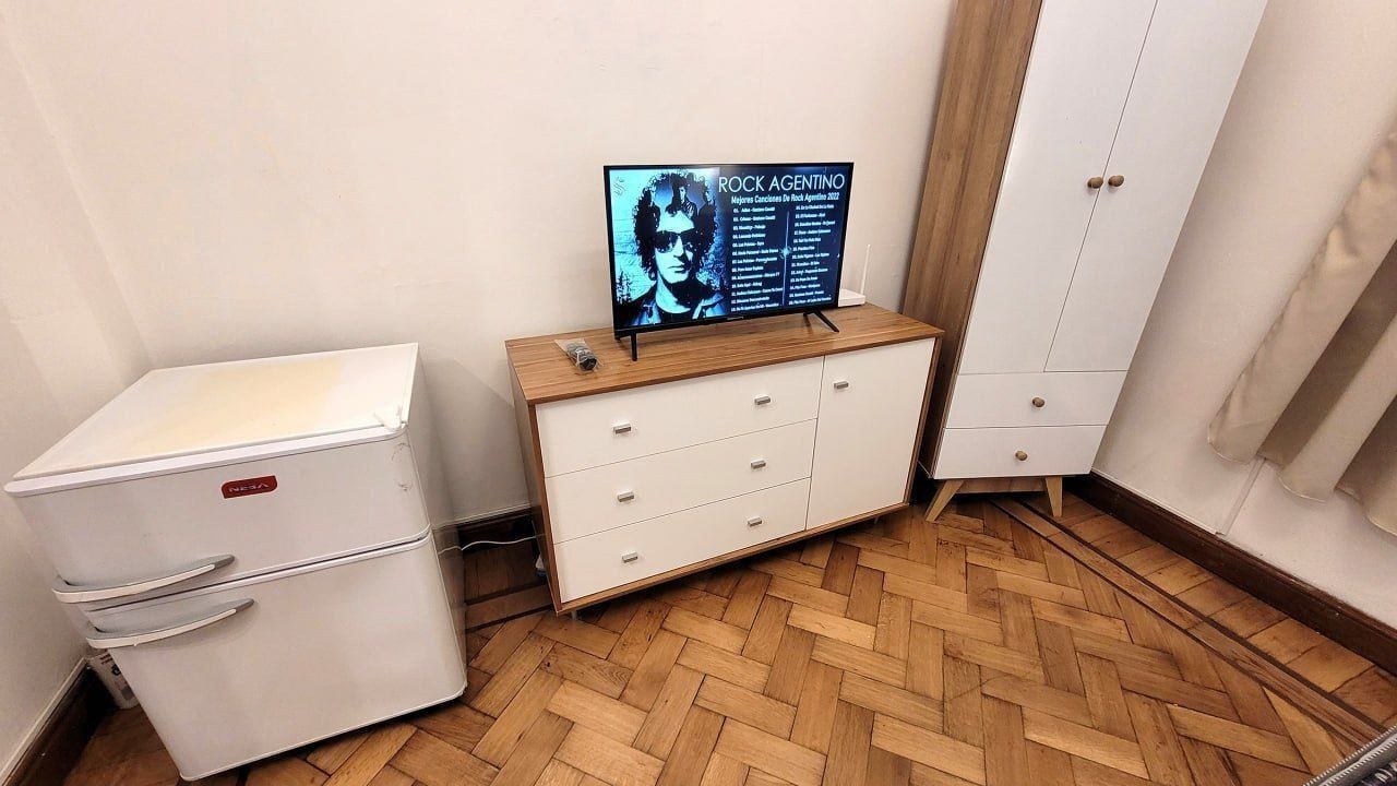 Современная меблированная студия в центре Буэнос-Айреса photo 5 of 8