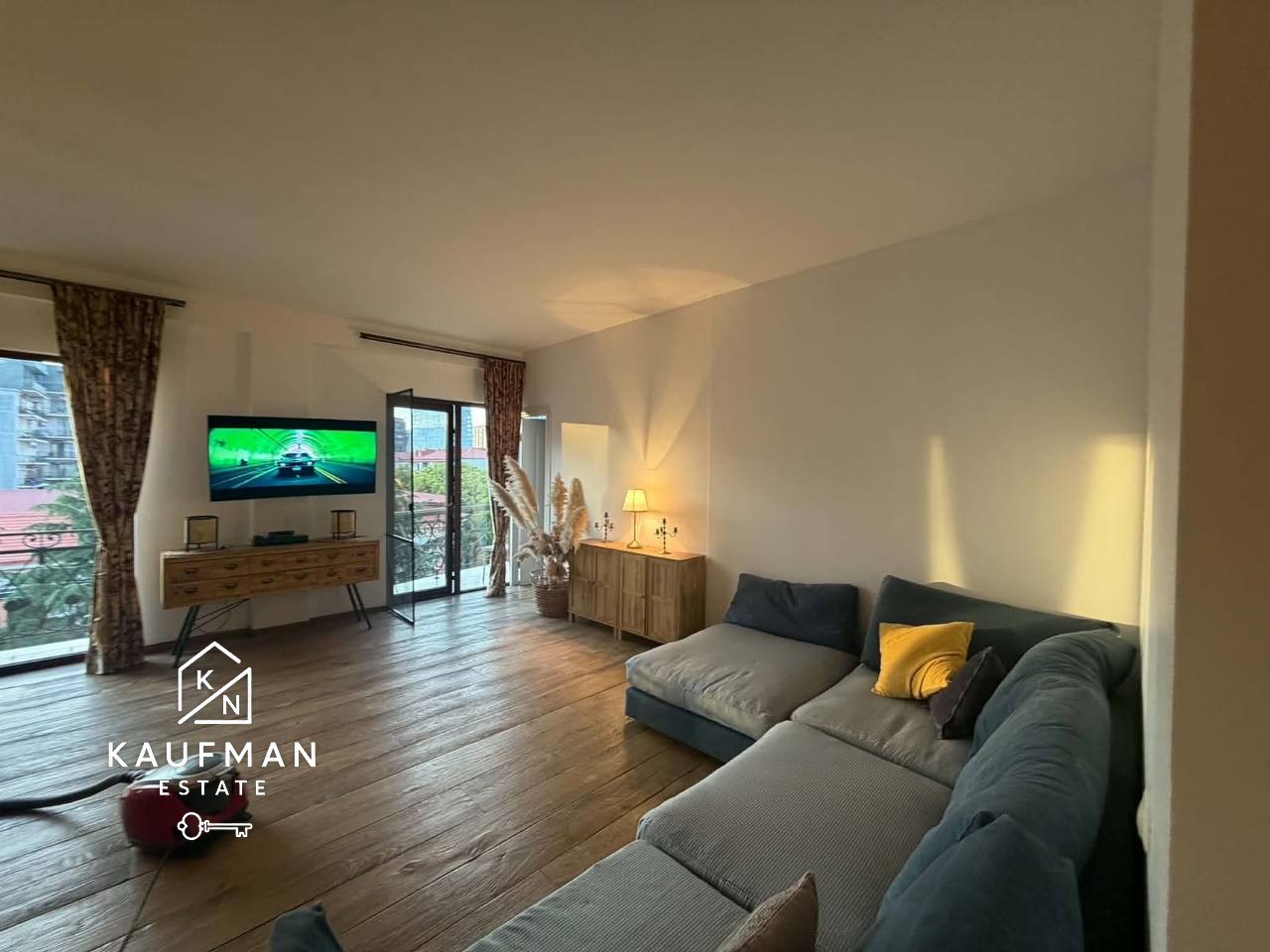 Spacious 3-Bedroom Apartment for Long-Term Rent photo 1 of 6