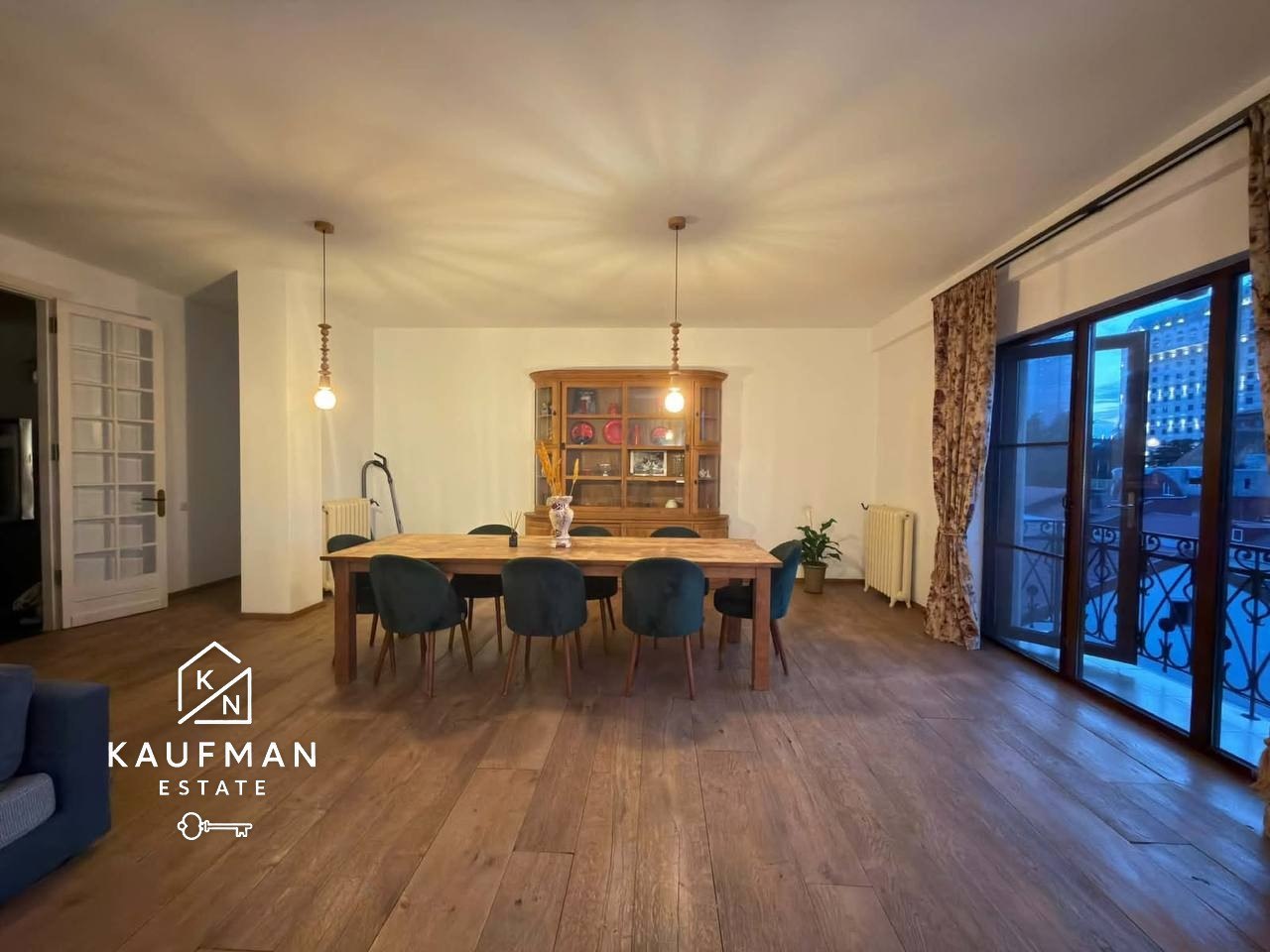 Spacious 3-Bedroom Apartment for Long-Term Rent photo 2 of 6