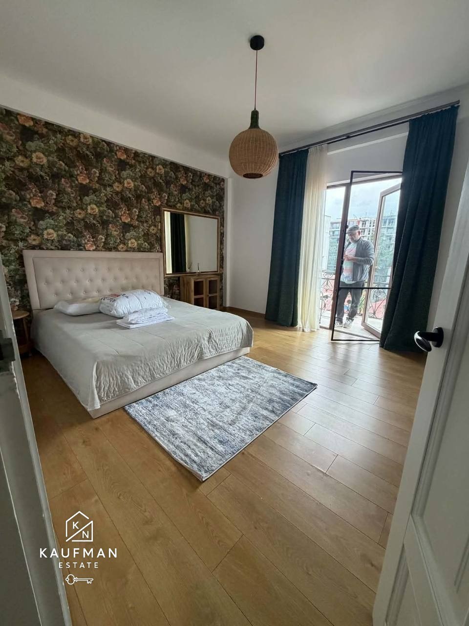 Spacious 3-Bedroom Apartment for Long-Term Rent photo 4 of 6