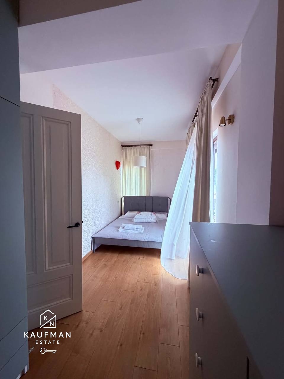 Spacious 3-Bedroom Apartment for Long-Term Rent photo 5 of 6