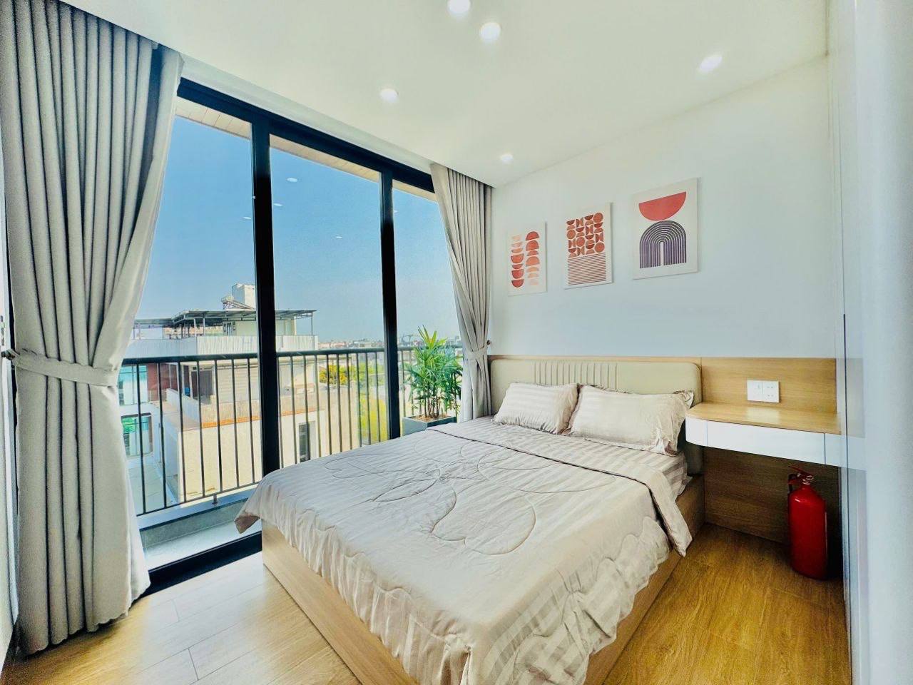 Brand-New 2-Bedroom Apartment in Nam Viet A photo 5 of 8