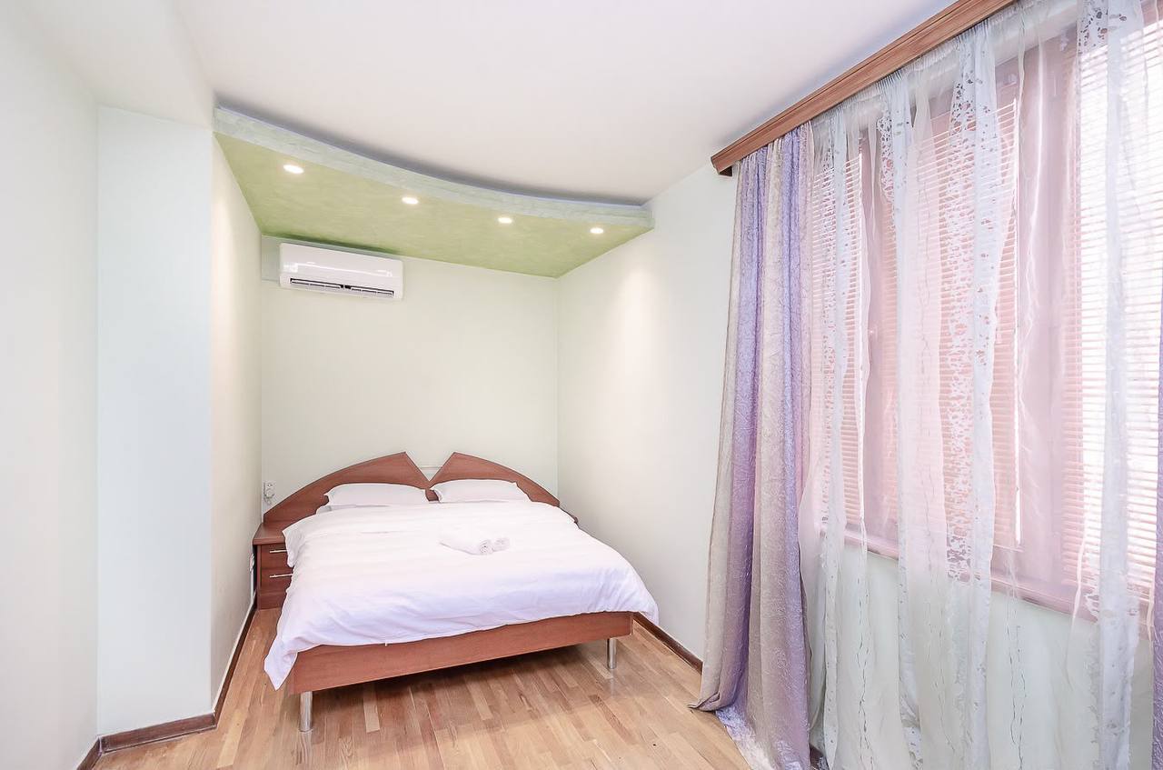 Furnished 2-Room Apartment on Mashtots Avenue photo 6 of 8