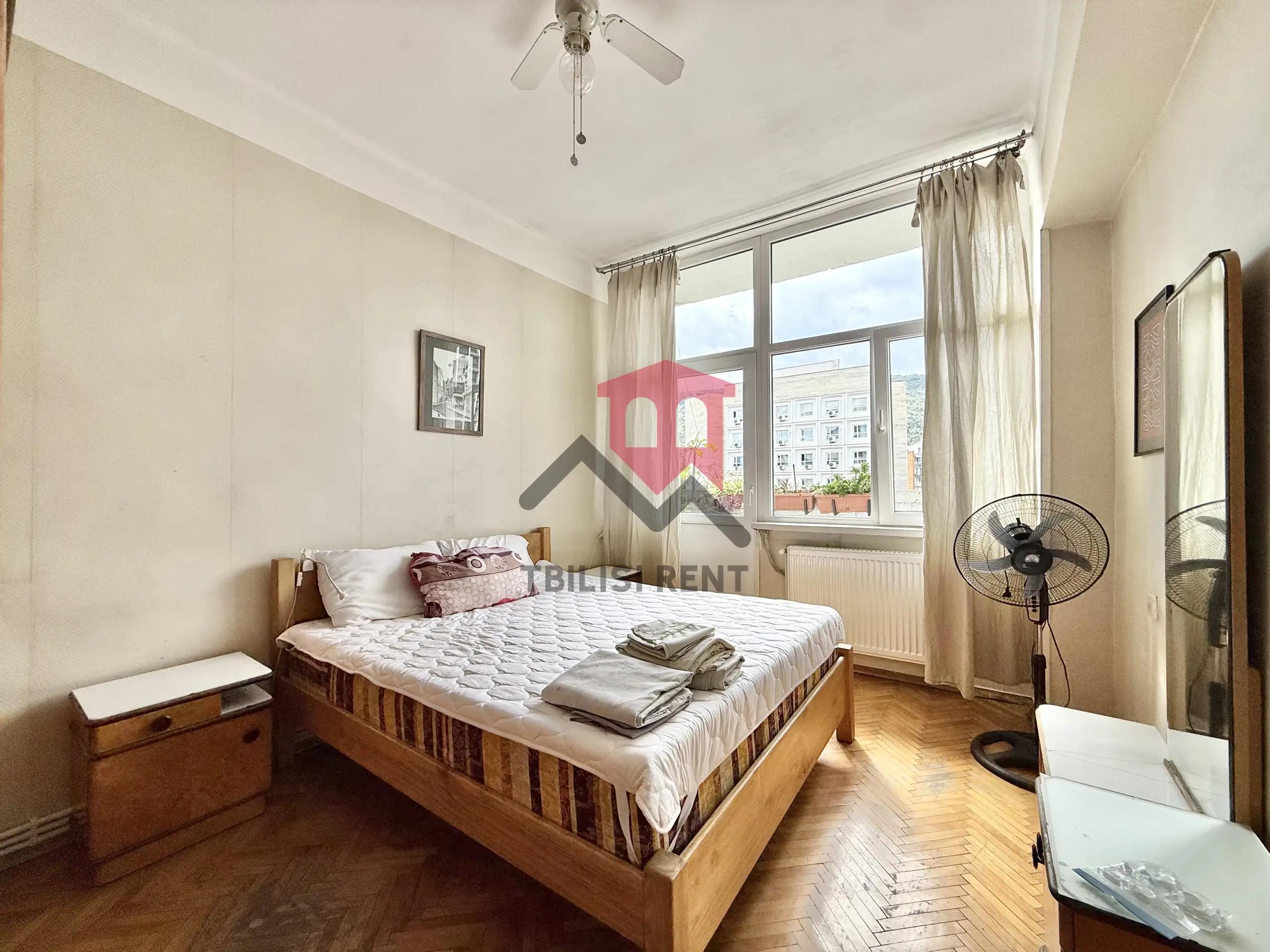 Spacious 3-Bedroom Apartment in Vake photo 1 of 8