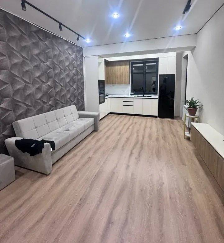 2-Bedroom Apartment in Kanaker-Zeytun photo 1 of 8