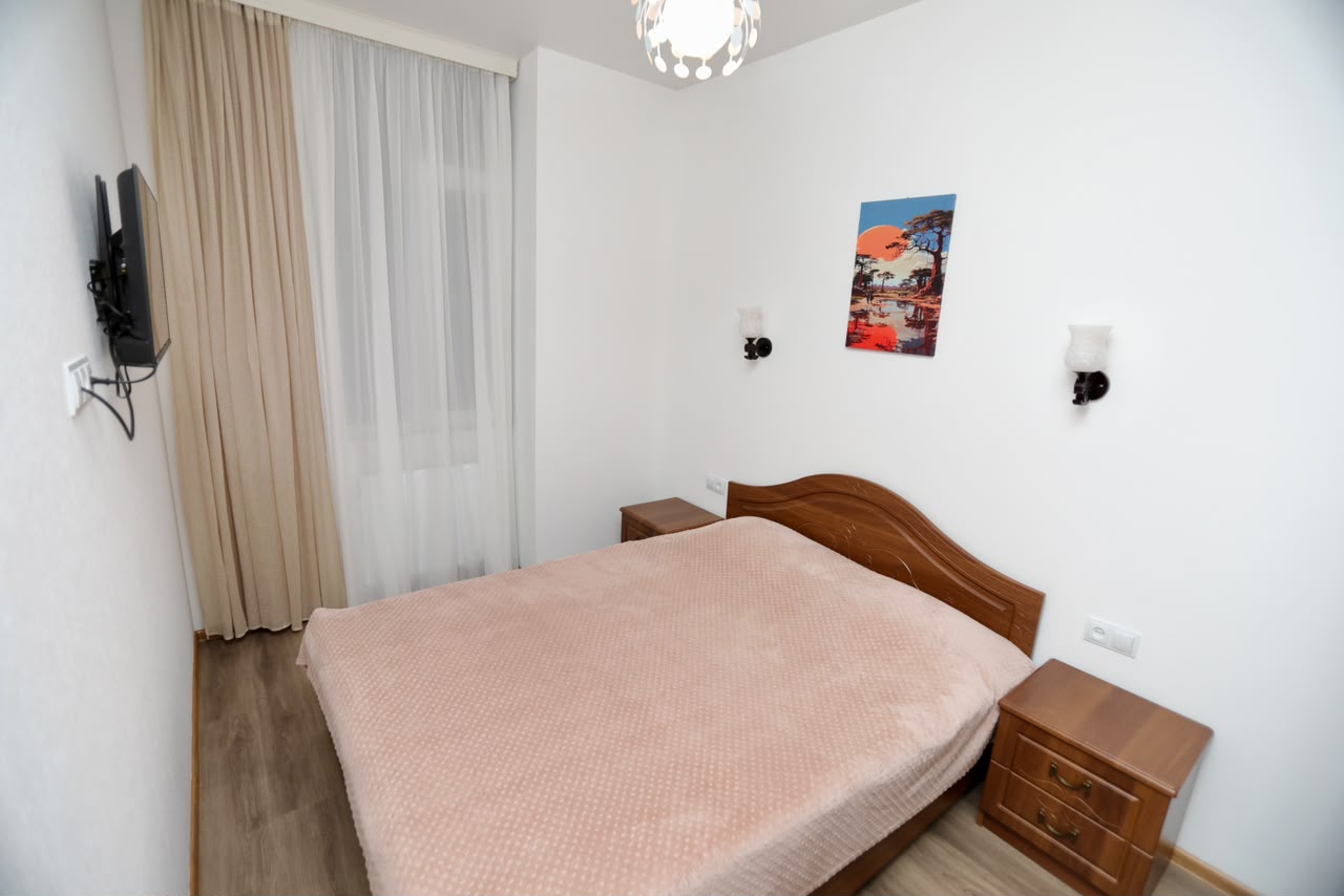 Modern 1-Bedroom Apartment Near Carrefour photo 3 of 8