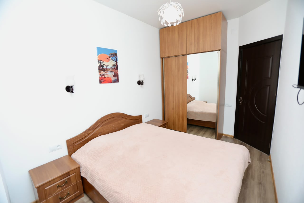Modern 1-Bedroom Apartment Near Carrefour photo 4 of 8