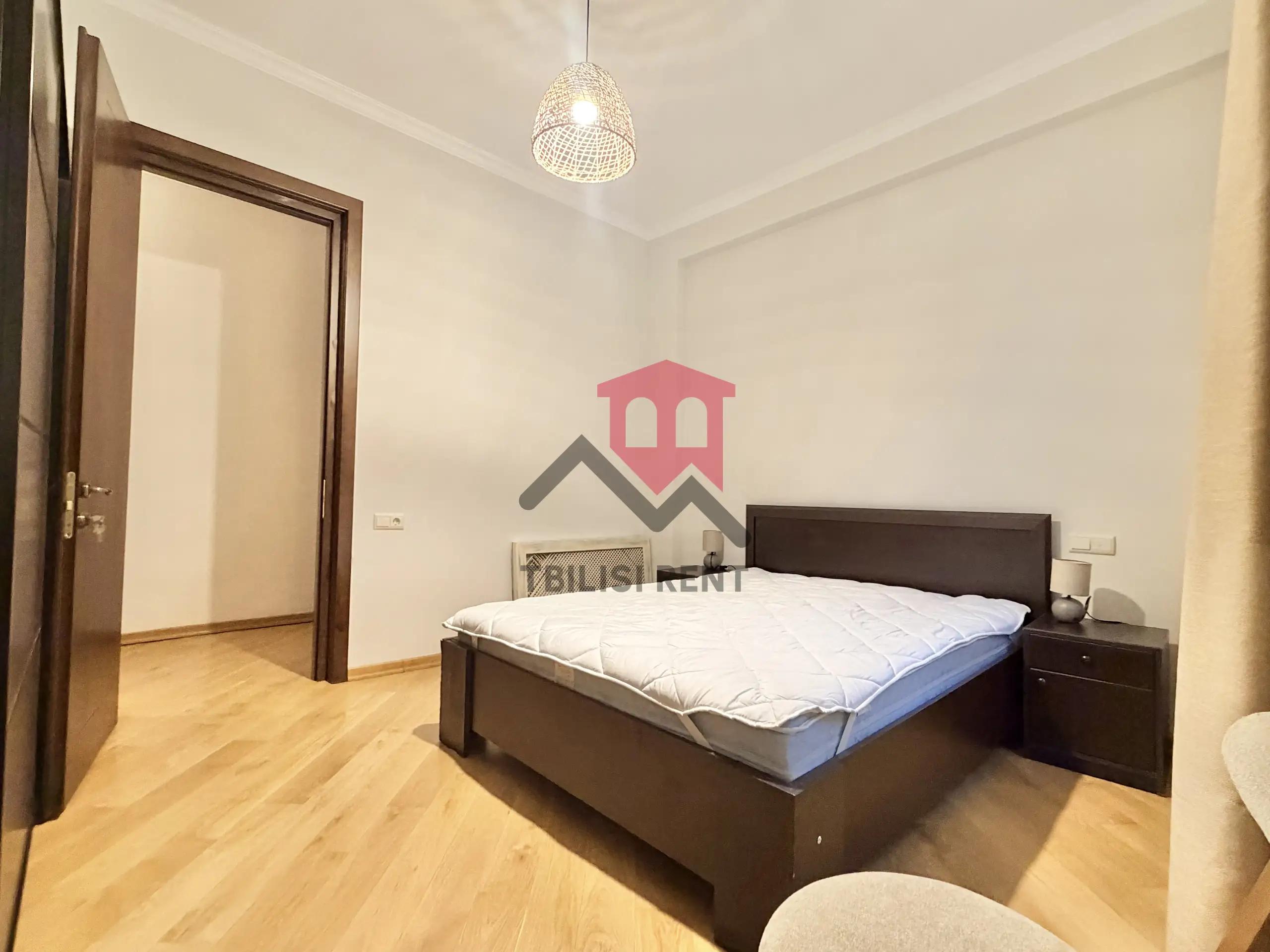 Spacious 3-Bedroom Apartment in Vake photo 6 of 8