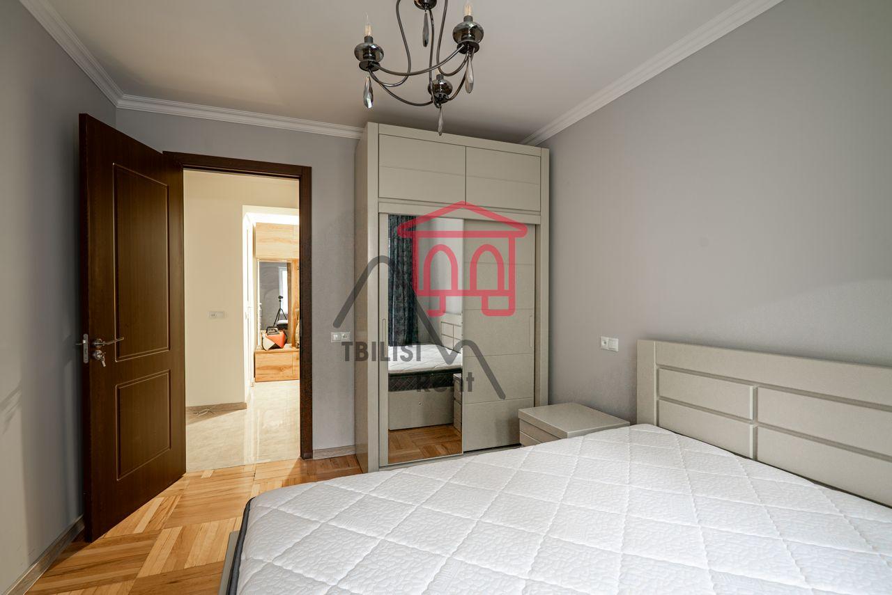 3-Bedroom Apartment in Vake photo 4 of 8