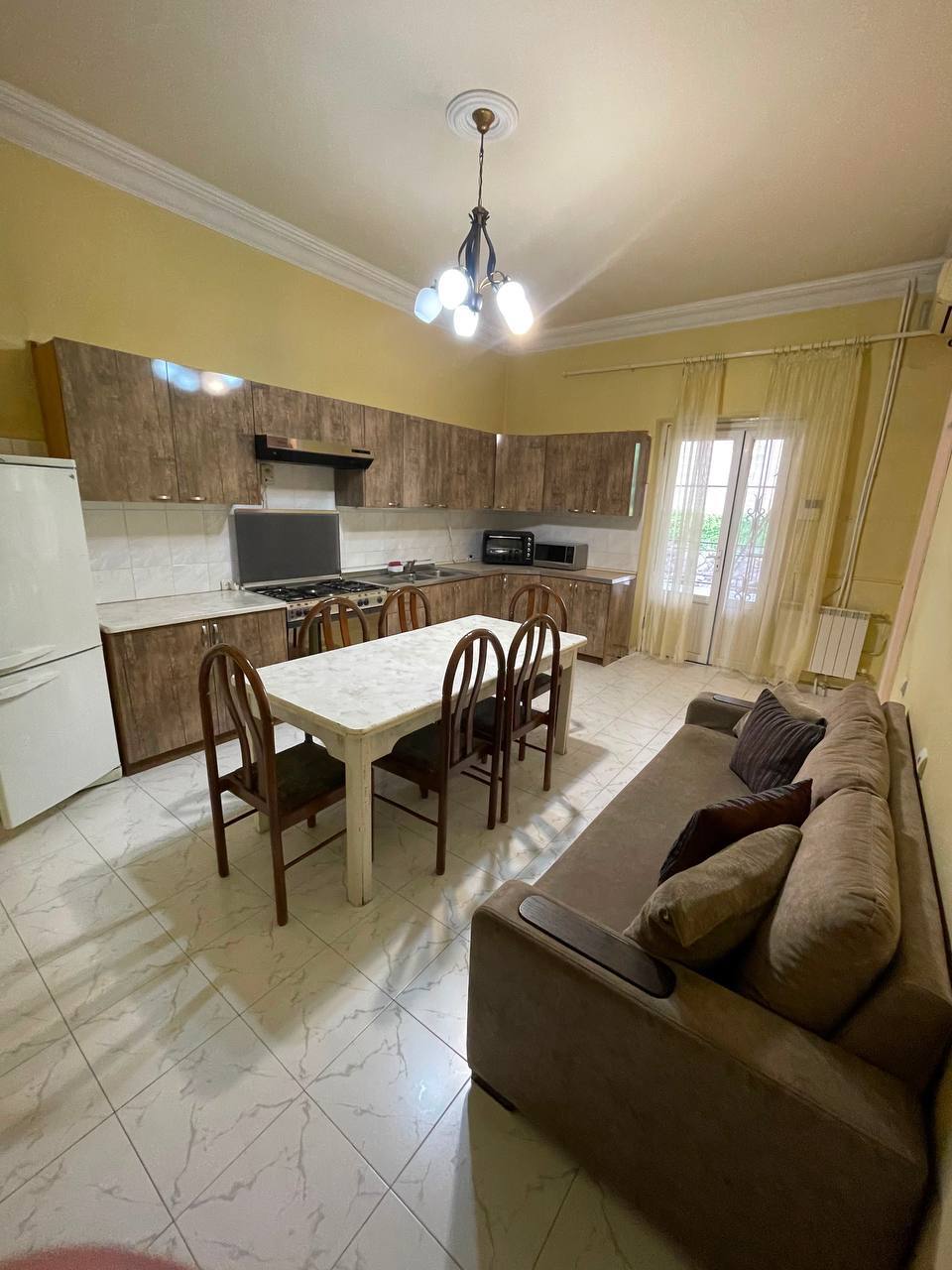 Furnished 8-Room House in Erebuni photo 2 of 8