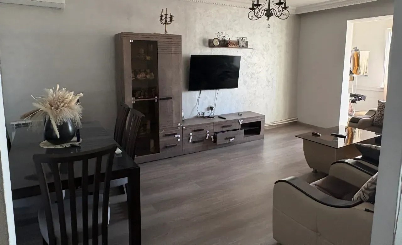 4-комнатная квартира на улице Чехова photo 1 of 8