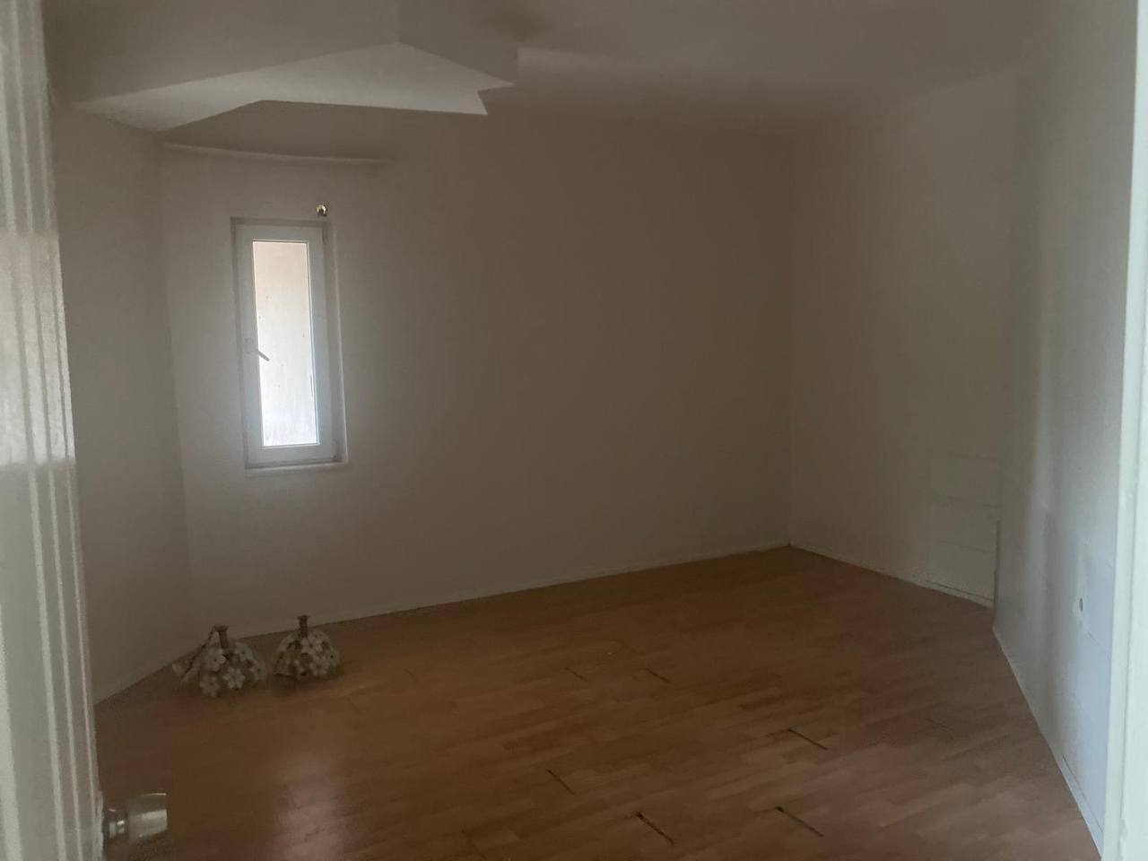 Unfurnished 1-Bedroom Apartment in Liman photo 3 of 5