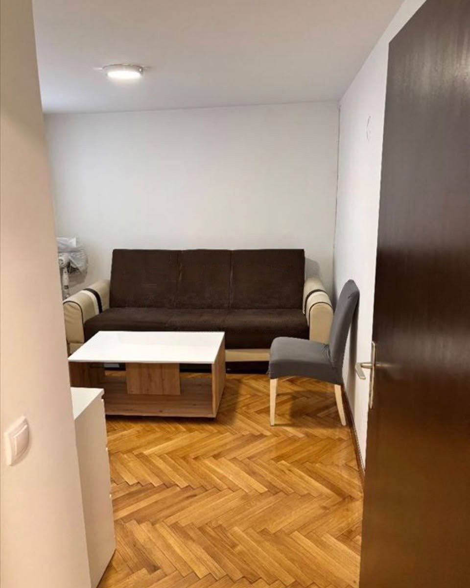 Однокомнатная квартира 35 м² на улице Адмирала Вуковича photo 1 of 5