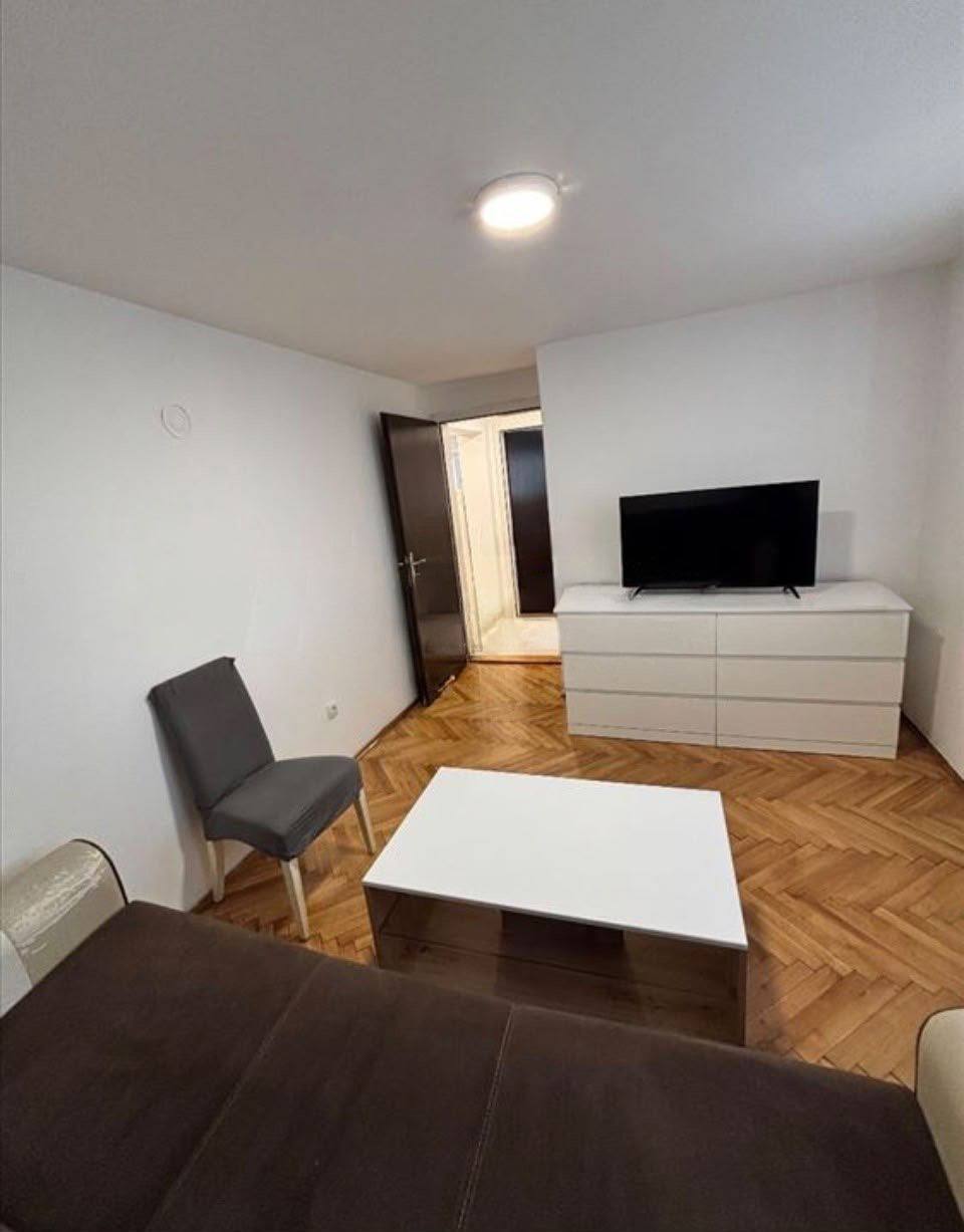 Однокомнатная квартира 35 м² на улице Адмирала Вуковича photo 2 of 5