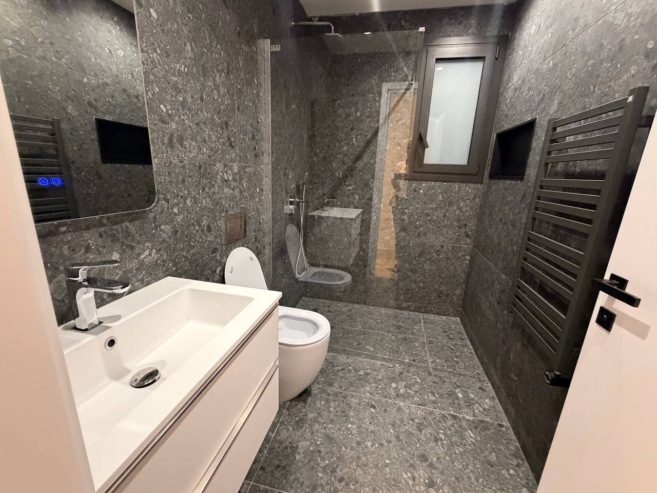 Новые апартаменты с 2 спальнями в Агиос Николаос photo 3 of 4