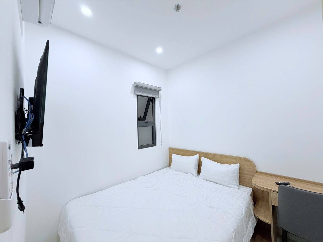 2-Bedroom Apartment with Private Balcony photo 6 of 8