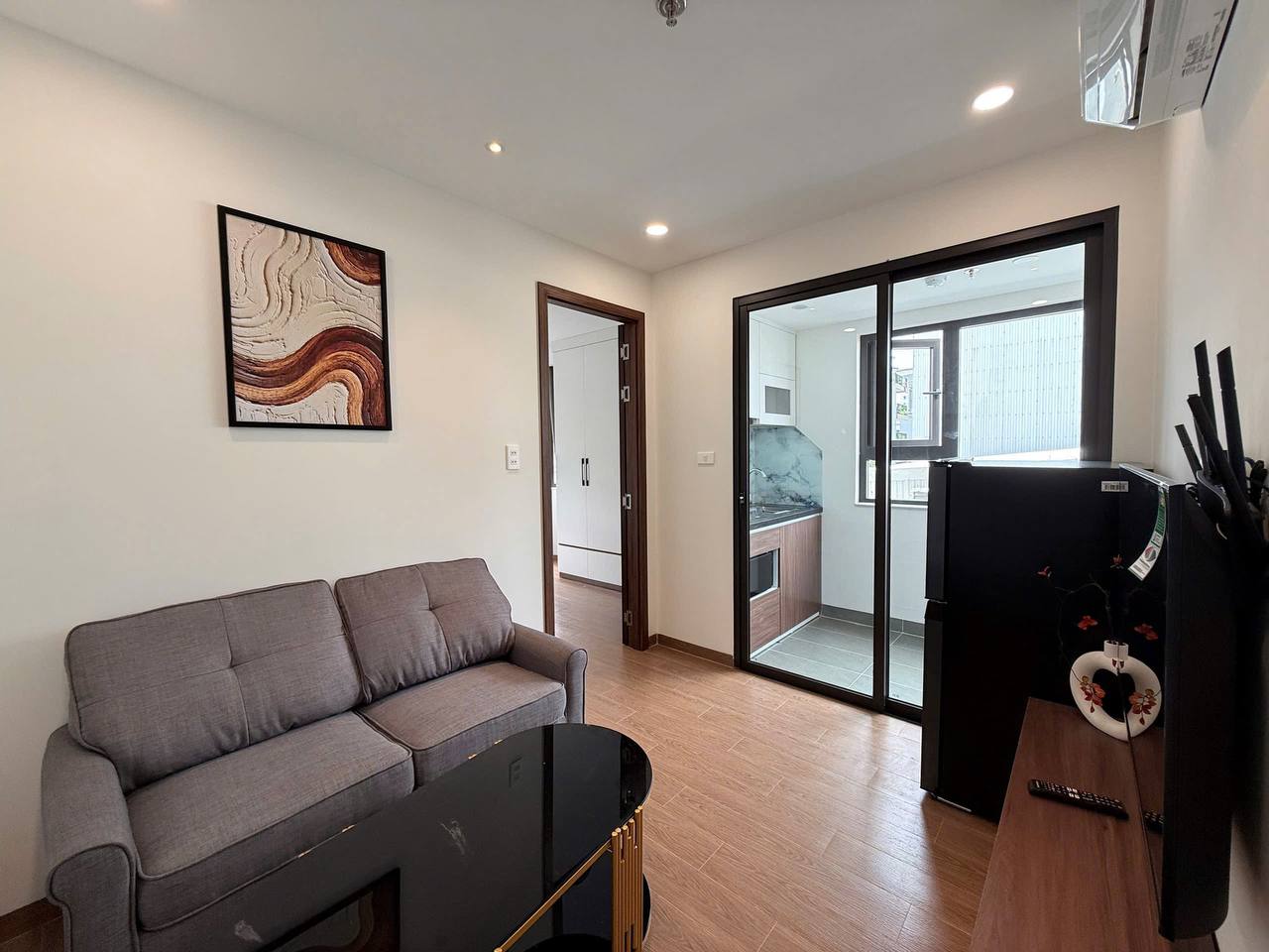 Brand New 1-Bedroom Apartment in My An photo 4 of 8