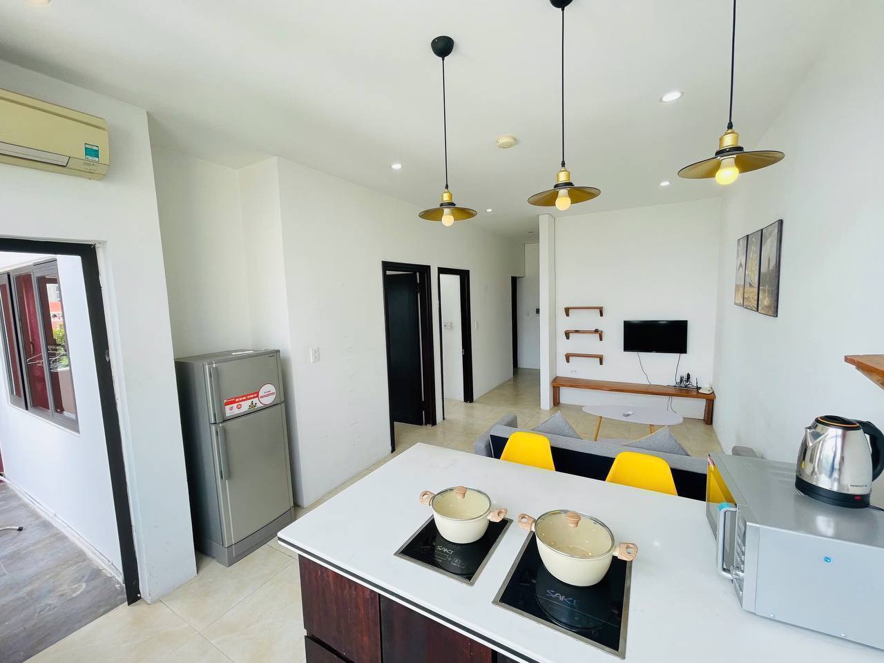 2-Bedroom Apartment in My An photo 2 of 8